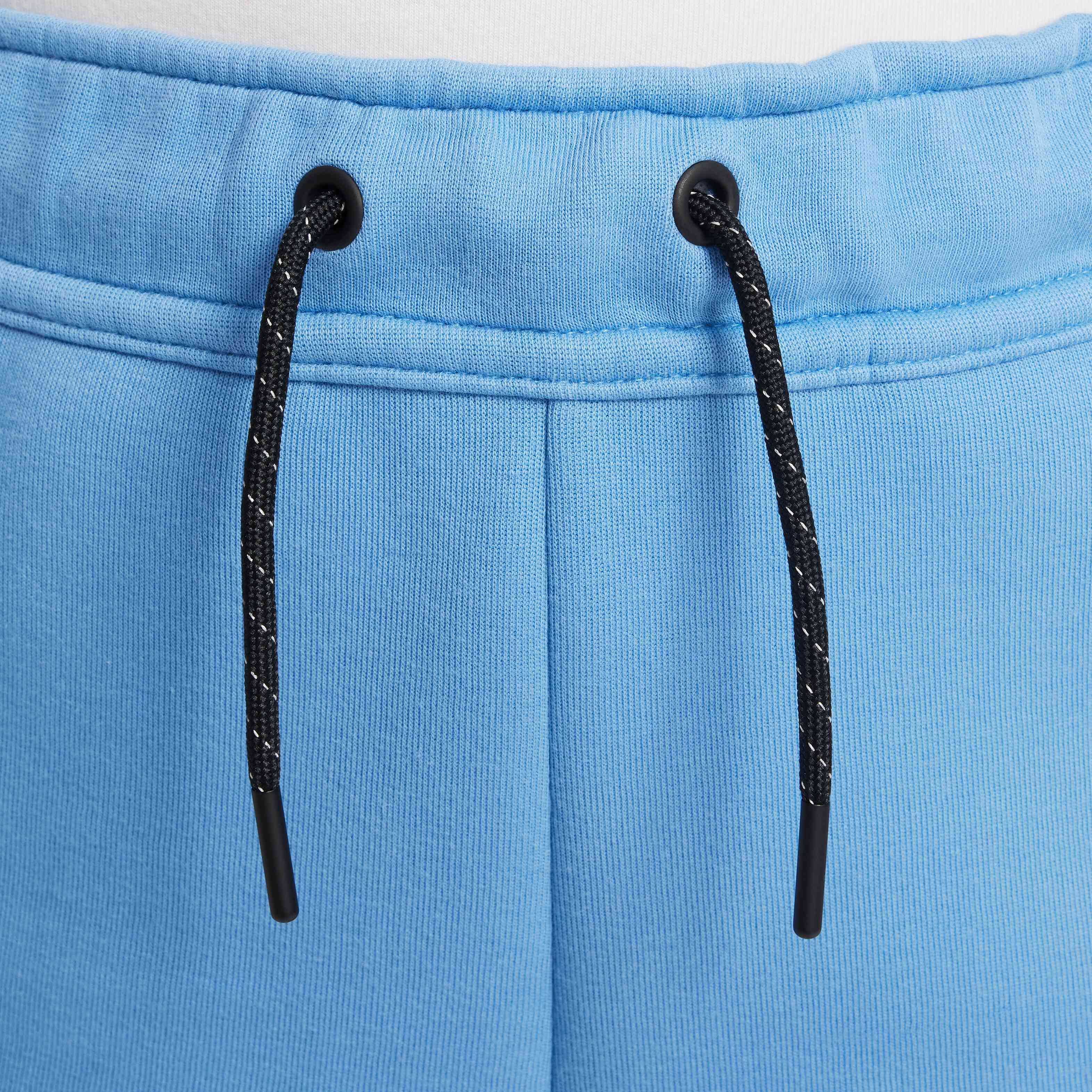 Nike Sportswear Tech Fleece image number 2