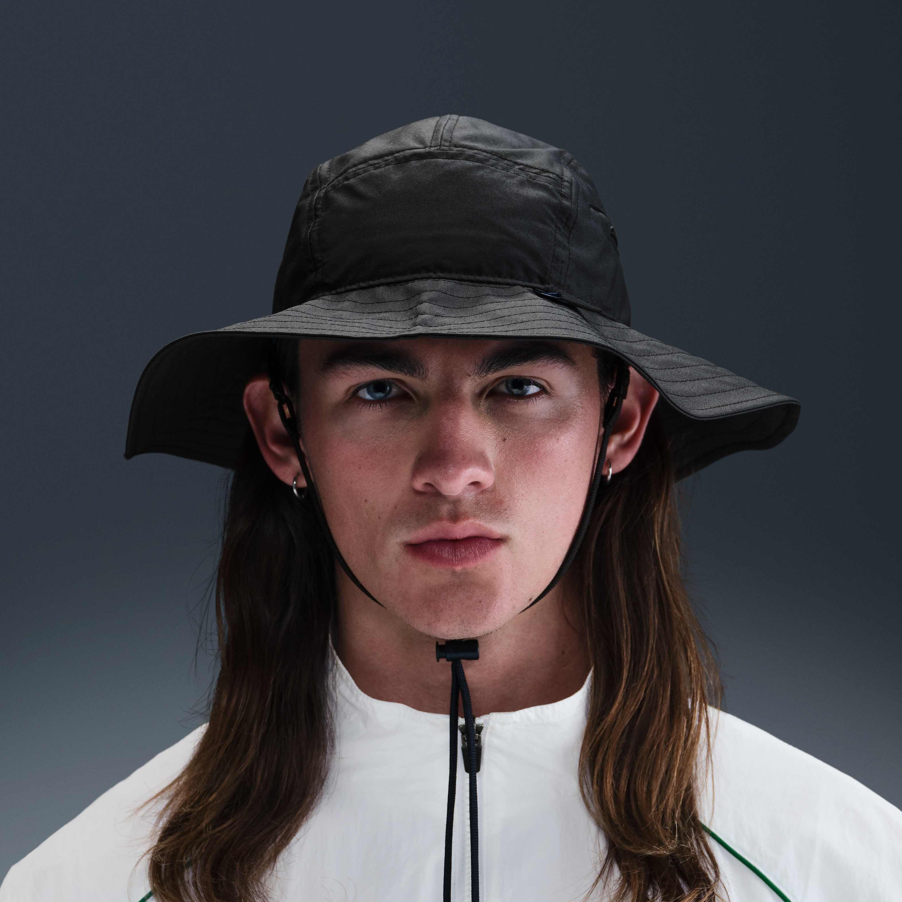 Buy Nike Apex Wide-Brim Bucket Hat - Black | Nike UAE Official
