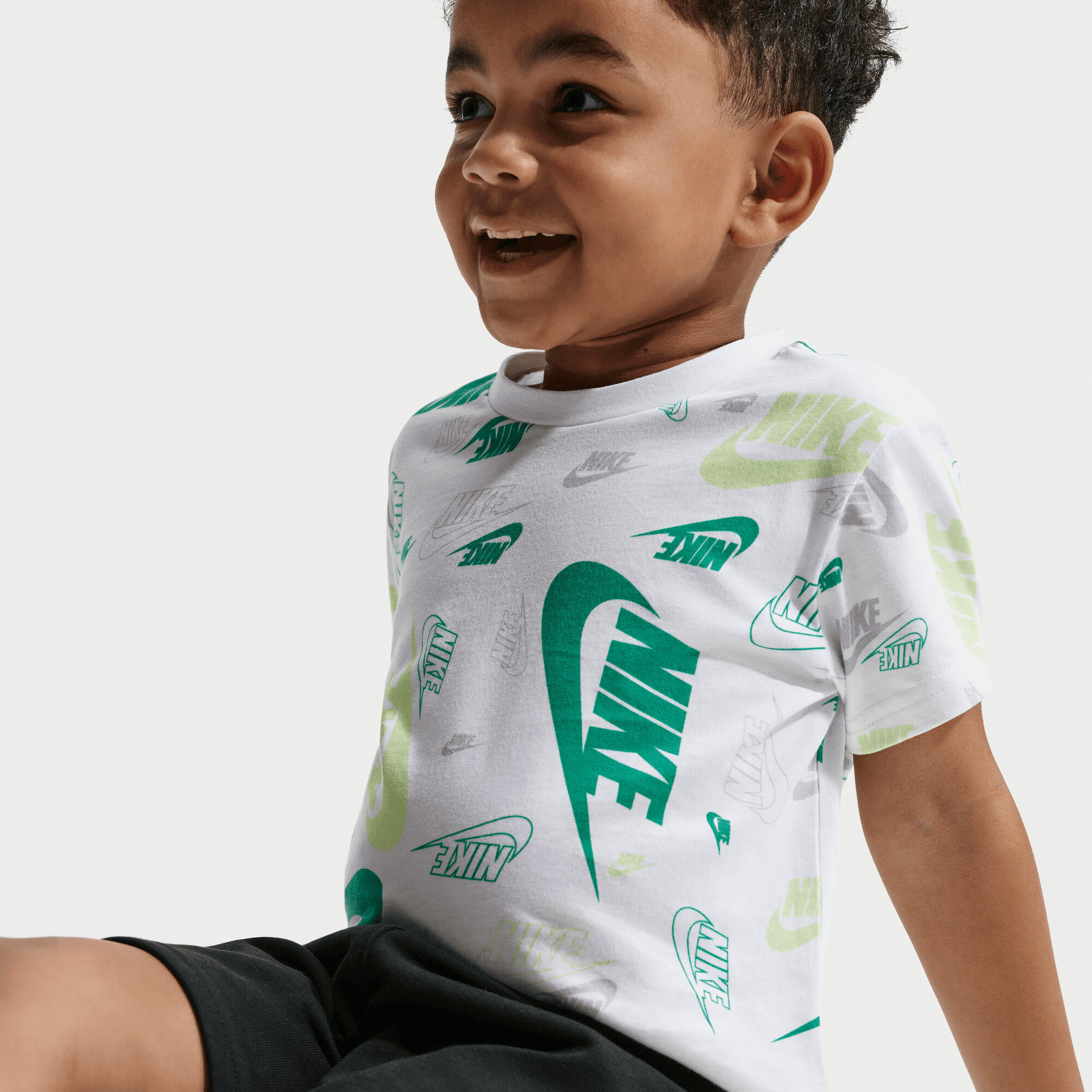 نايكي سبورتسوير image number 6