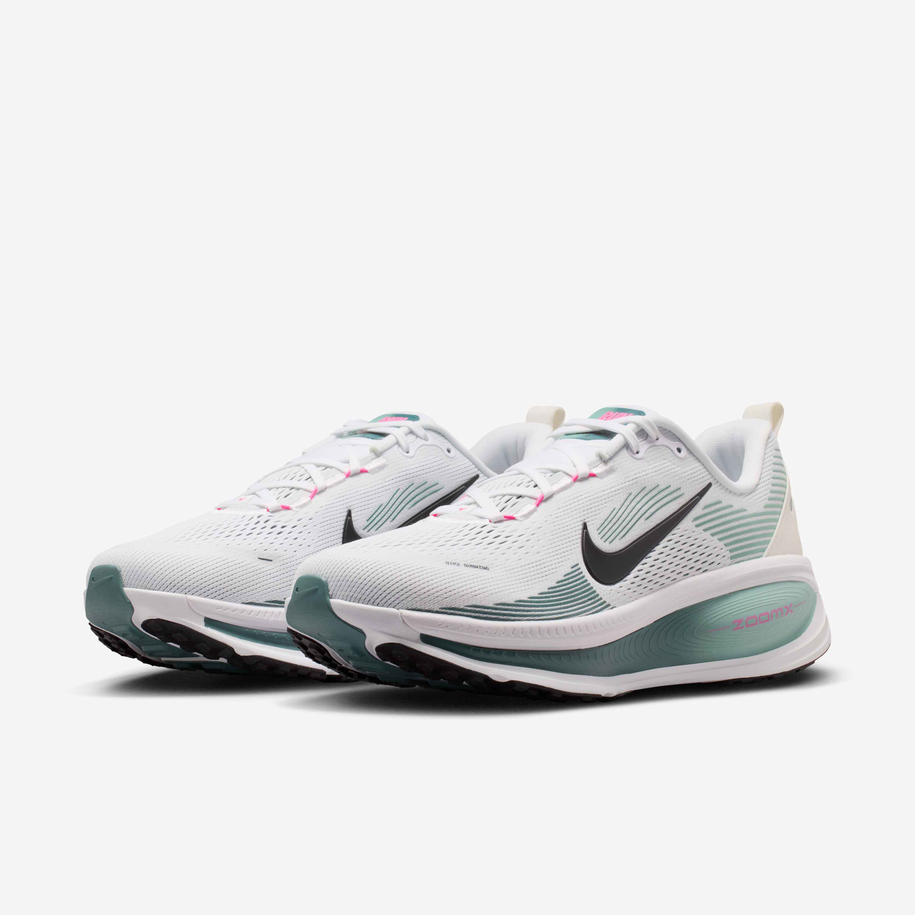 Nike Vomero 18 image number 4