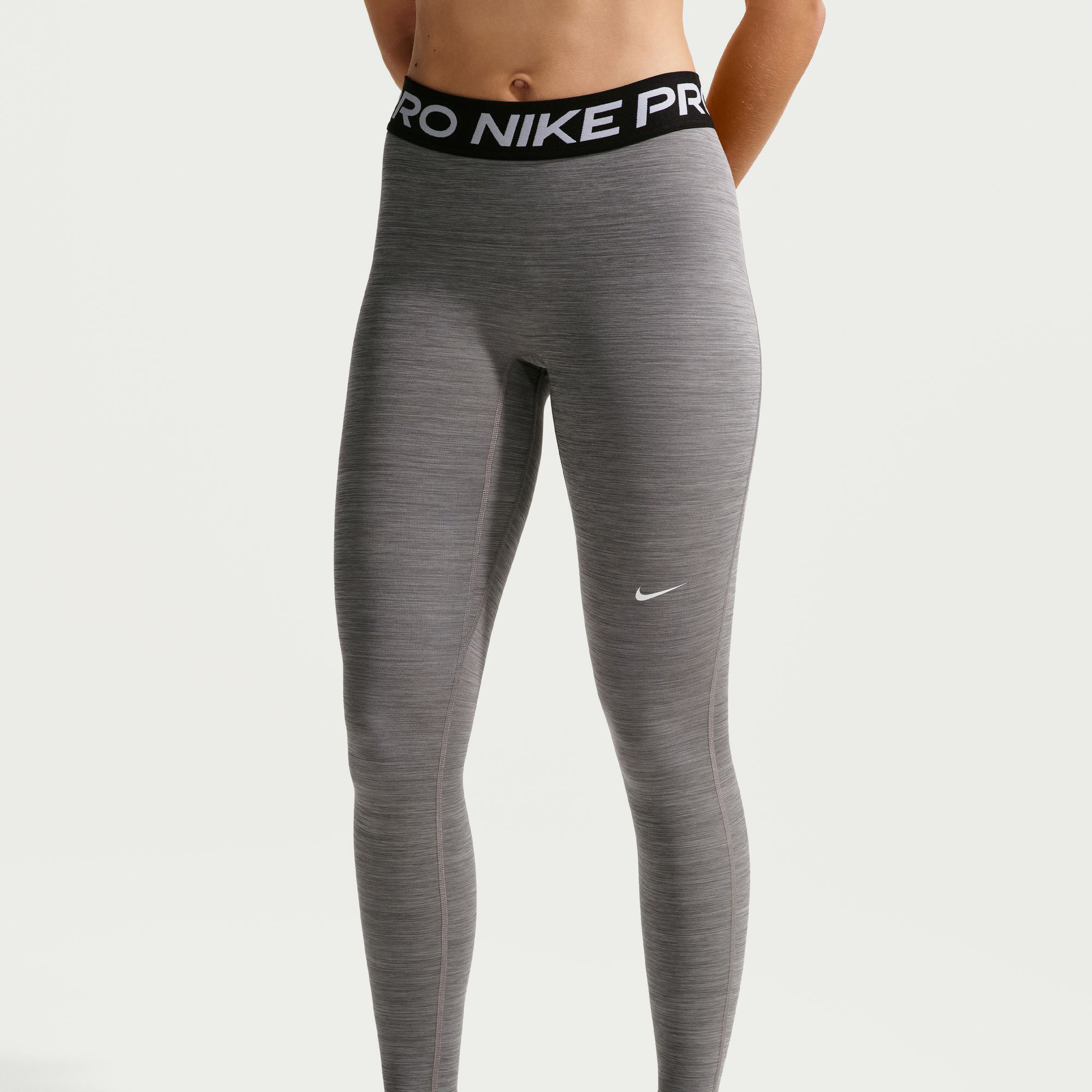 Nike Pro image number 2