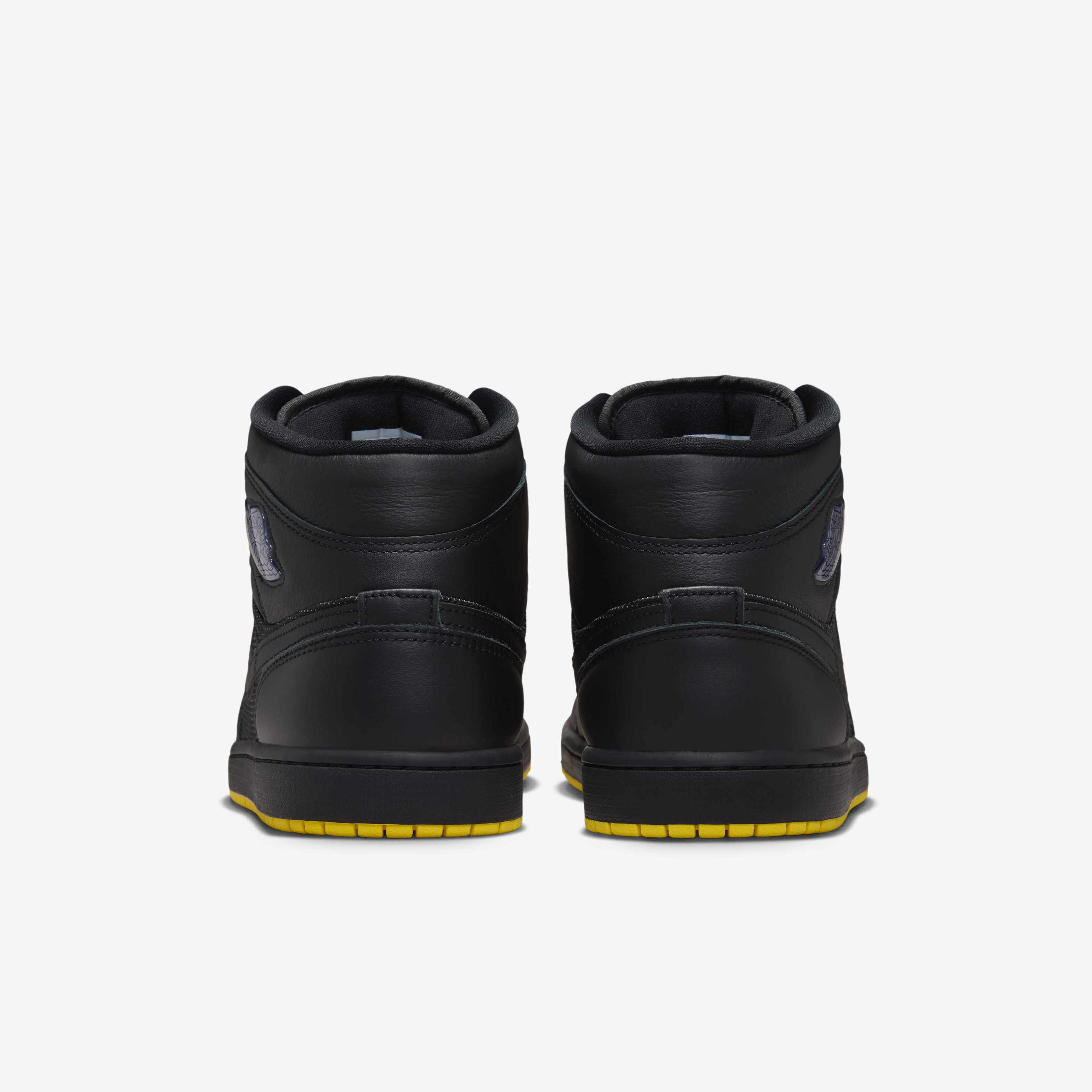 Air Jordan 1 Mid SE image number 5