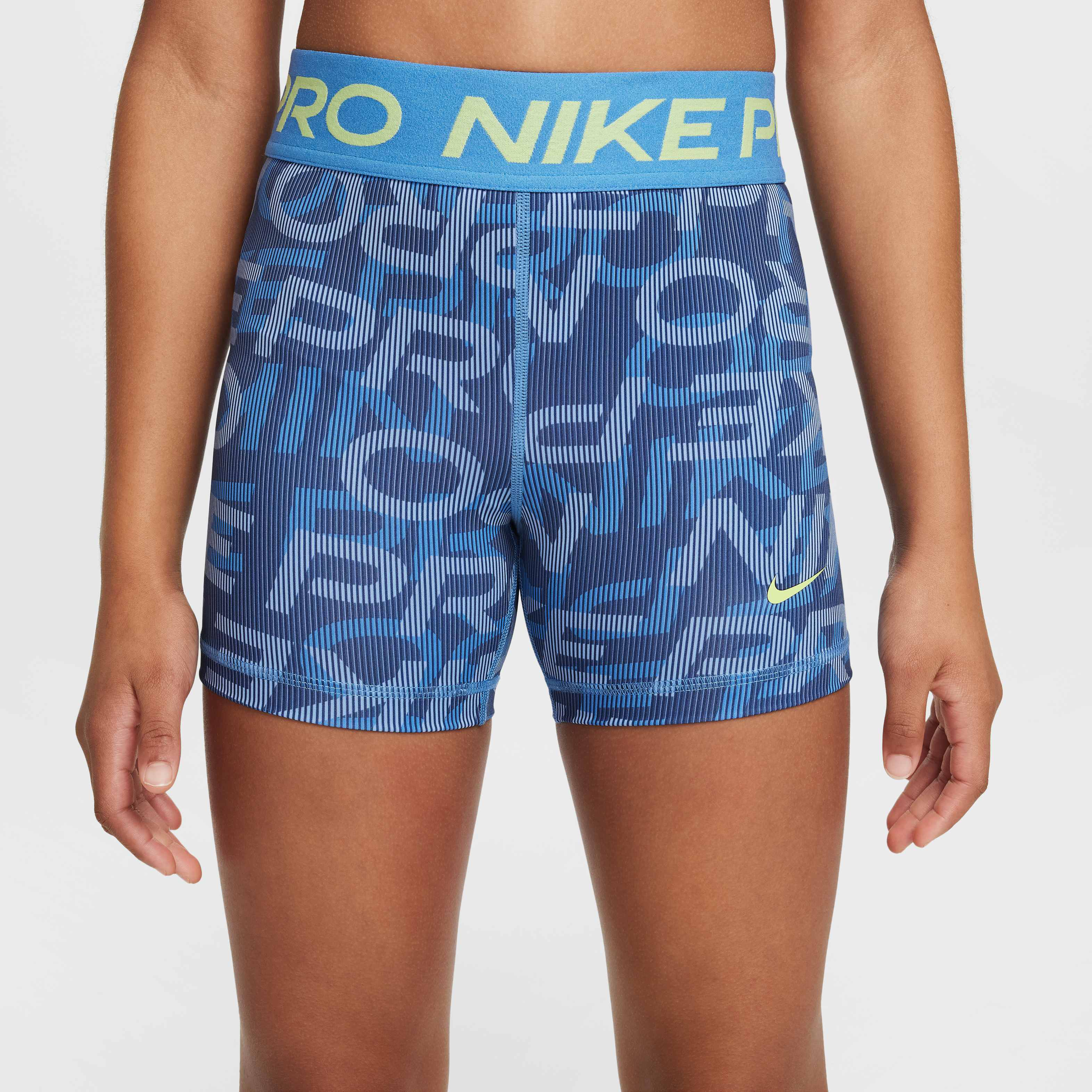 Nike Pro image number 1