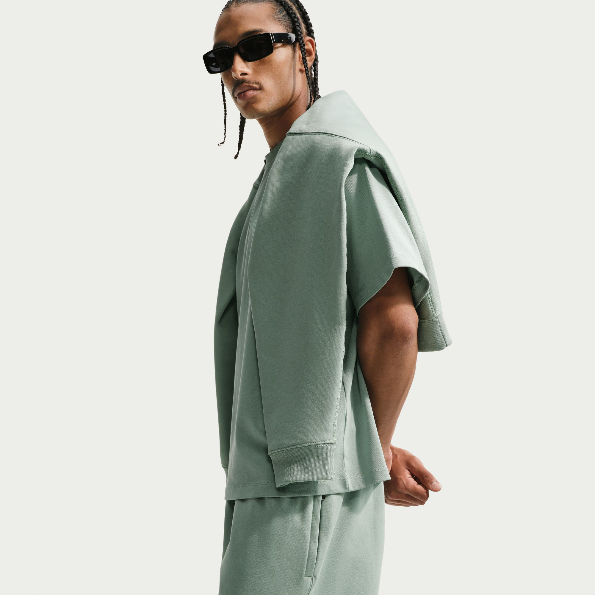 نايكي سولو سووش image number 4