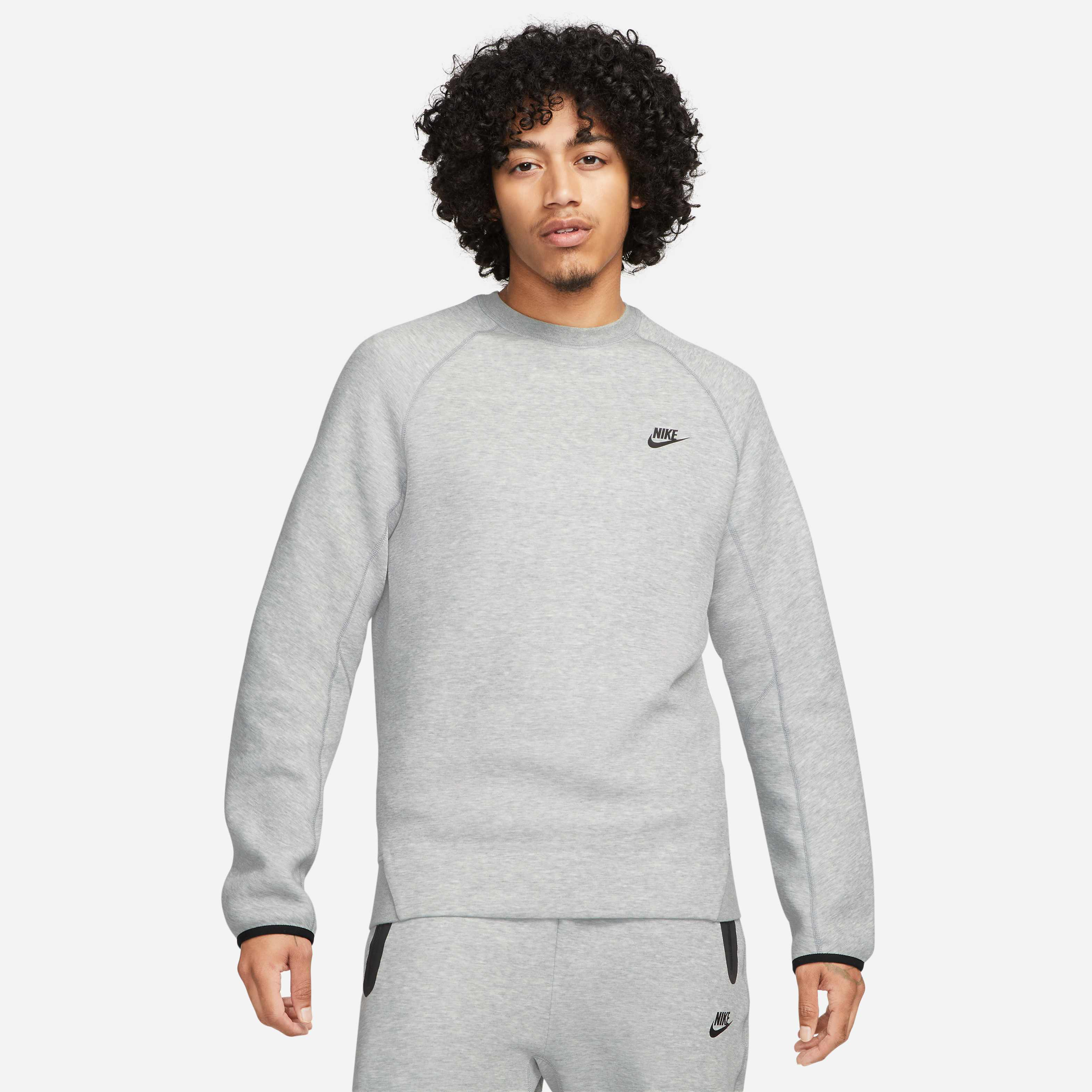Nike Sportswear Tech Fleece image number 0
