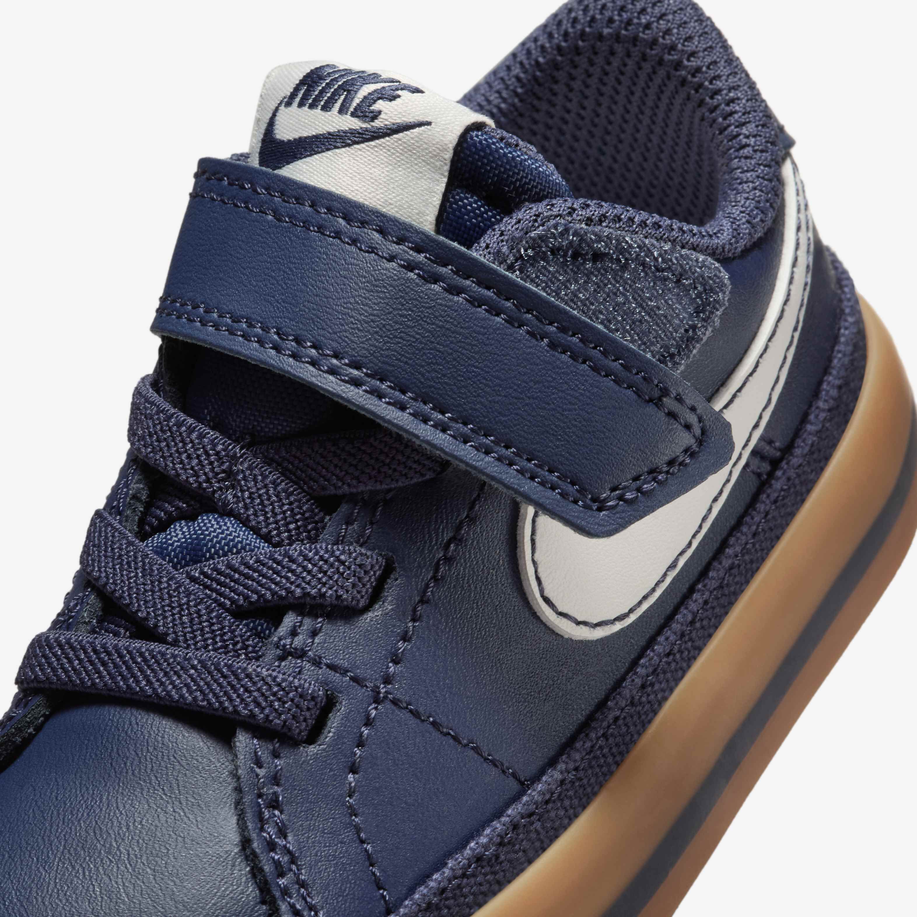 NikeCourt Legacy image number 6
