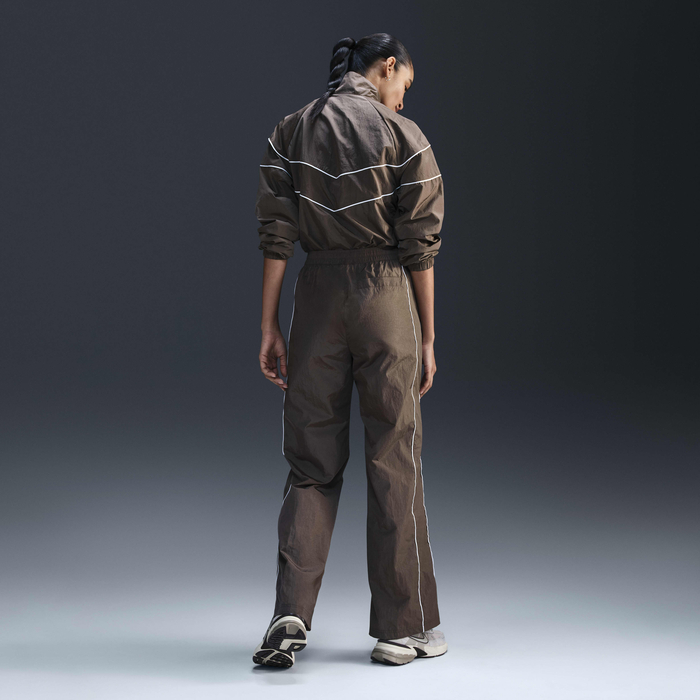 Nike Windrunner image number 3 Nike Windrunner image number 3