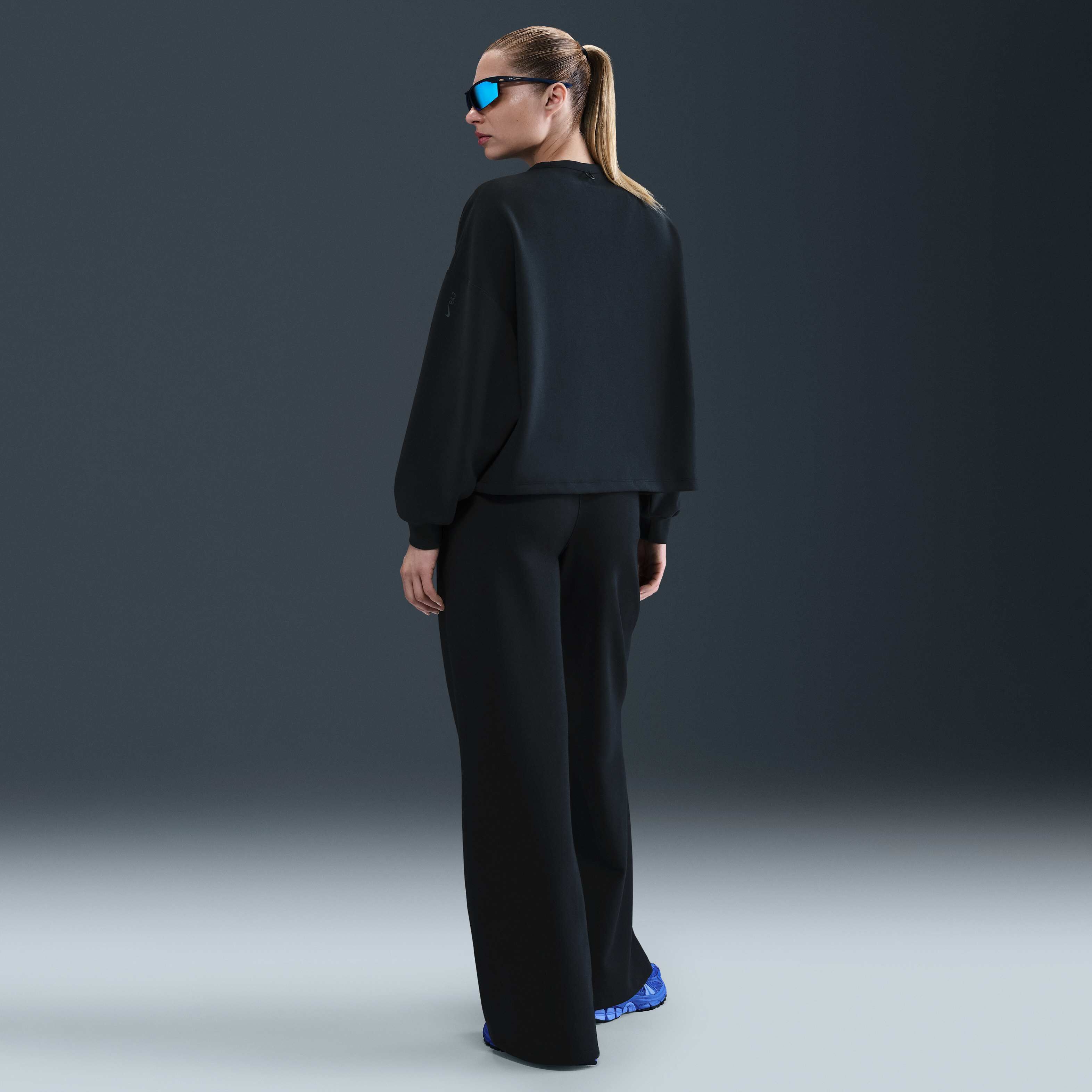 نايكي 24.7 امبوسبلي سوفت image number 3