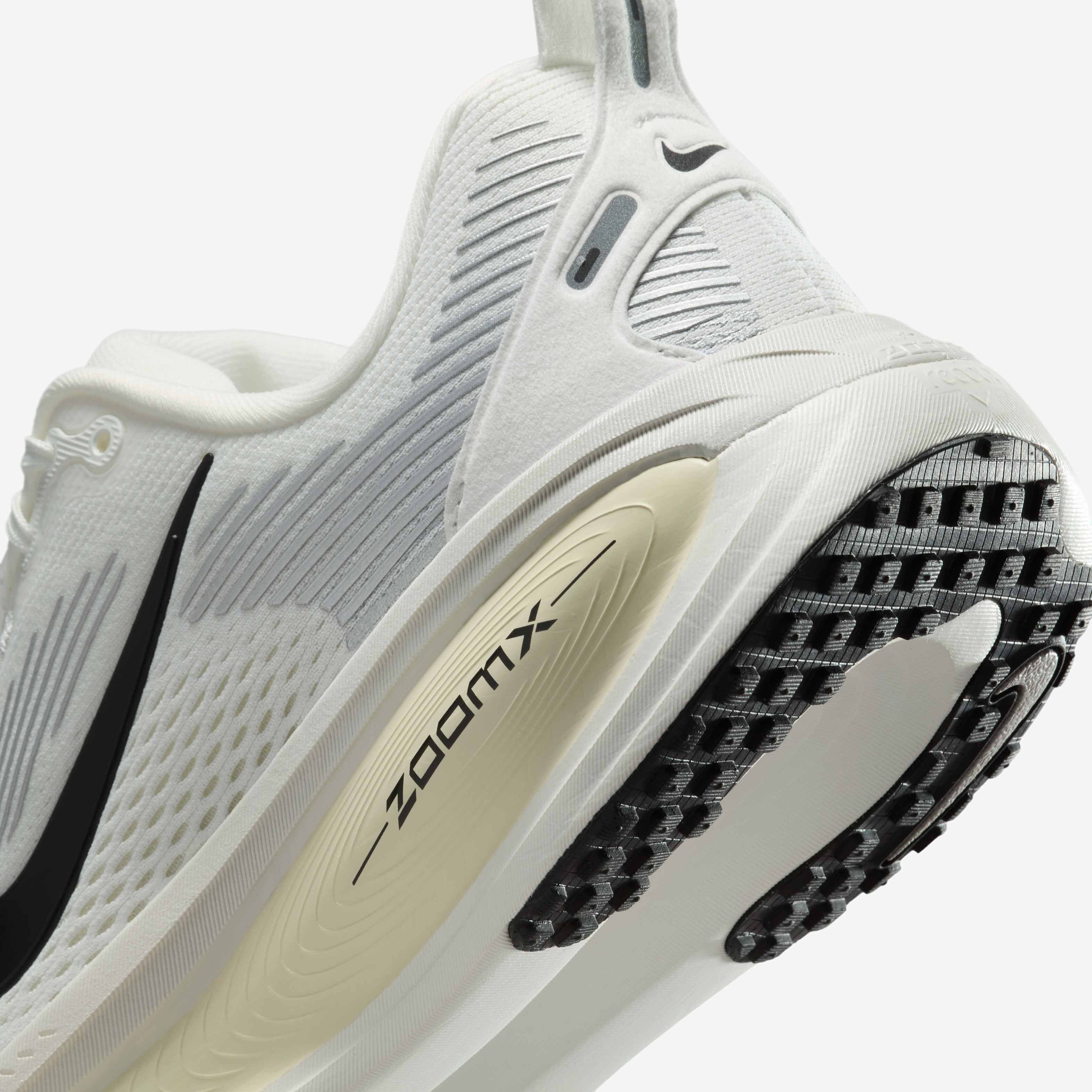 نايكي فوميرو 18 image number 7