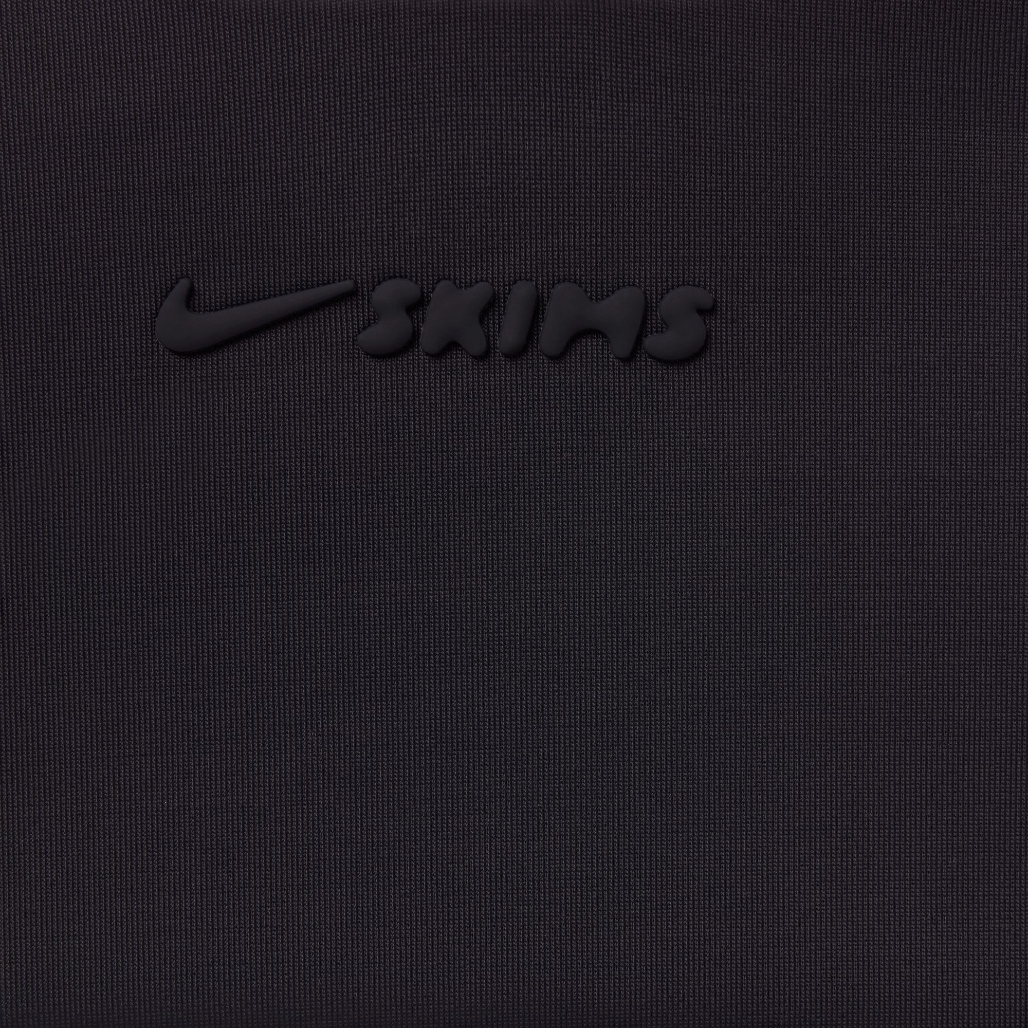 NikeSKIMS Satin Shine image number 3