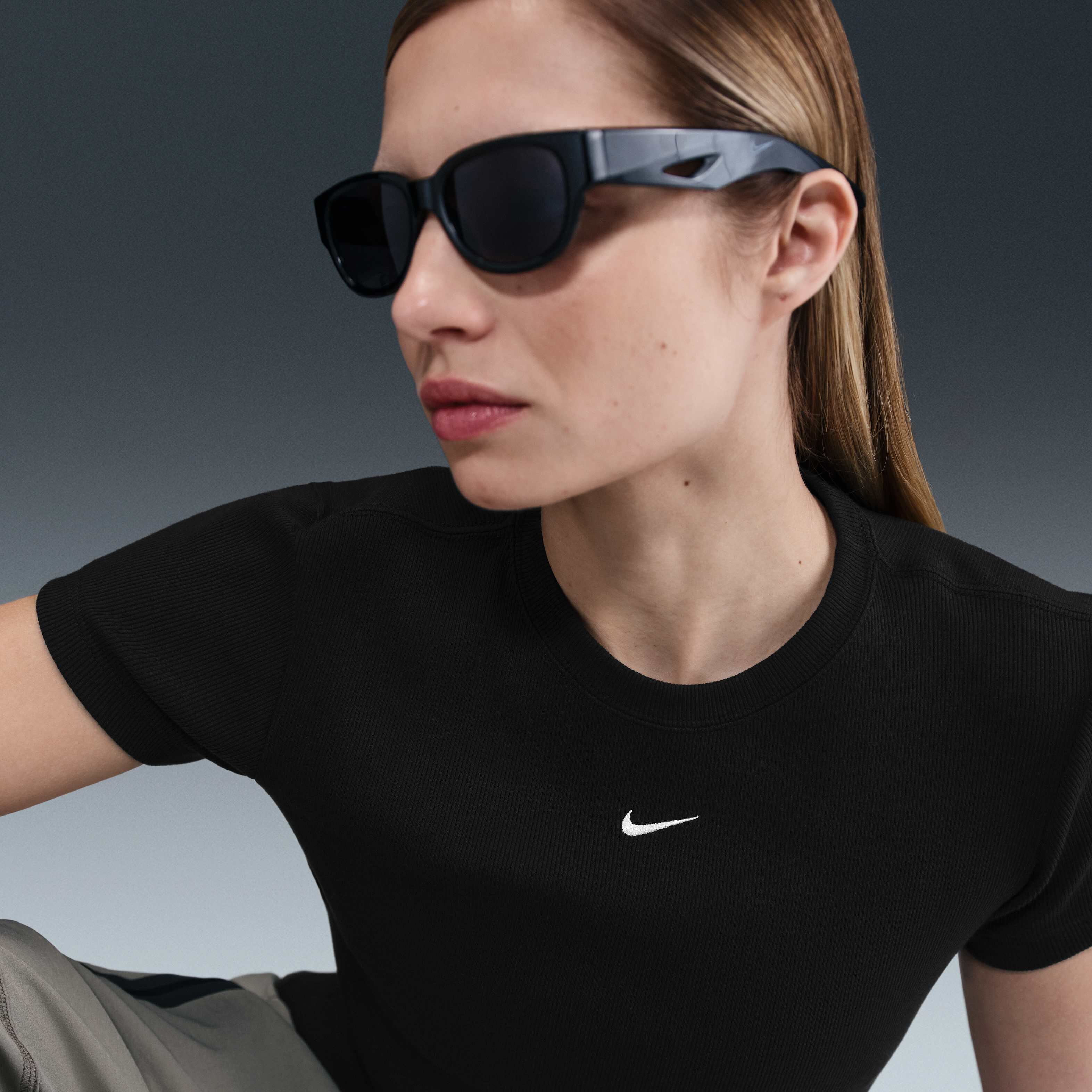 نايكي سبورتسوير image number 2