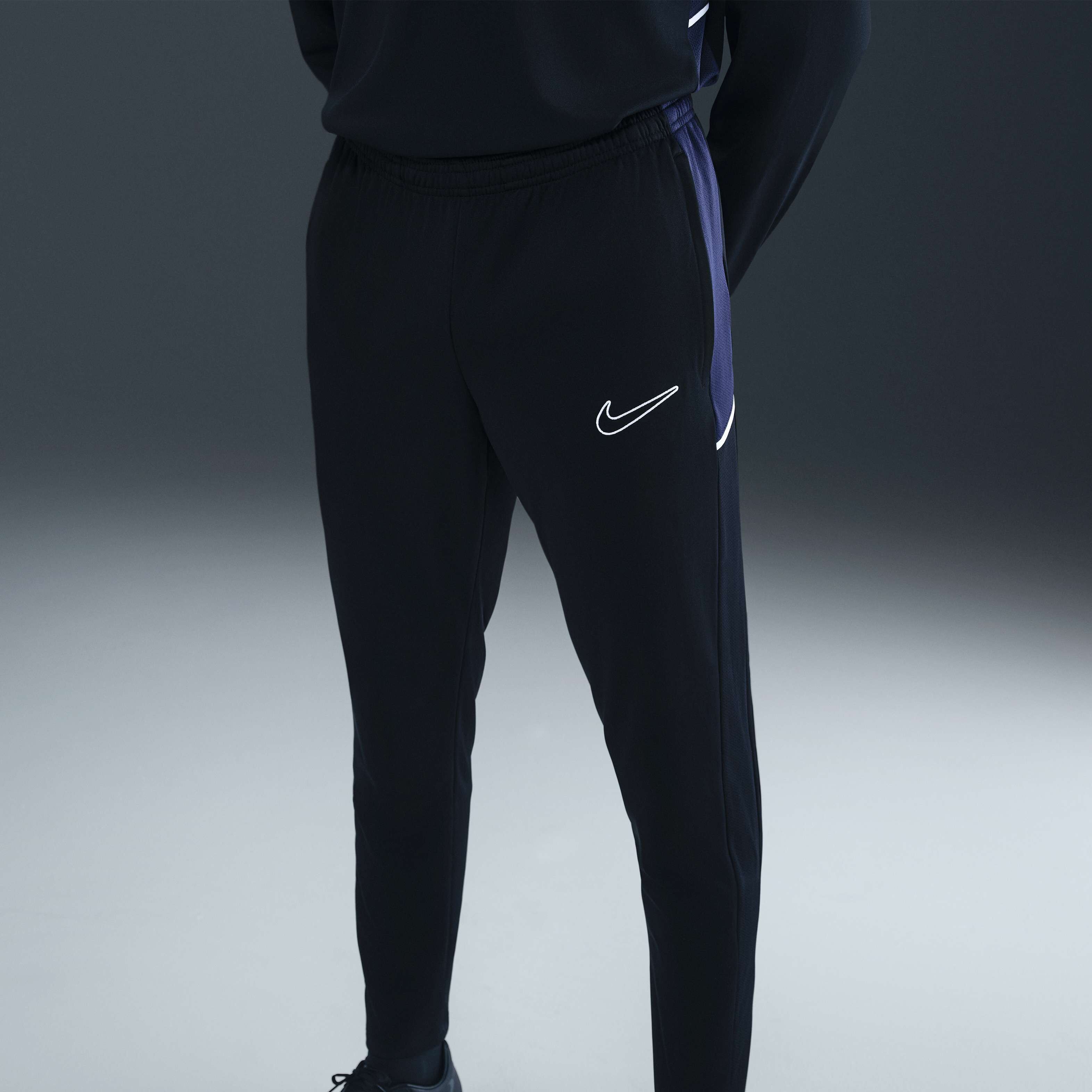 نايكي أكاديمي image number 1