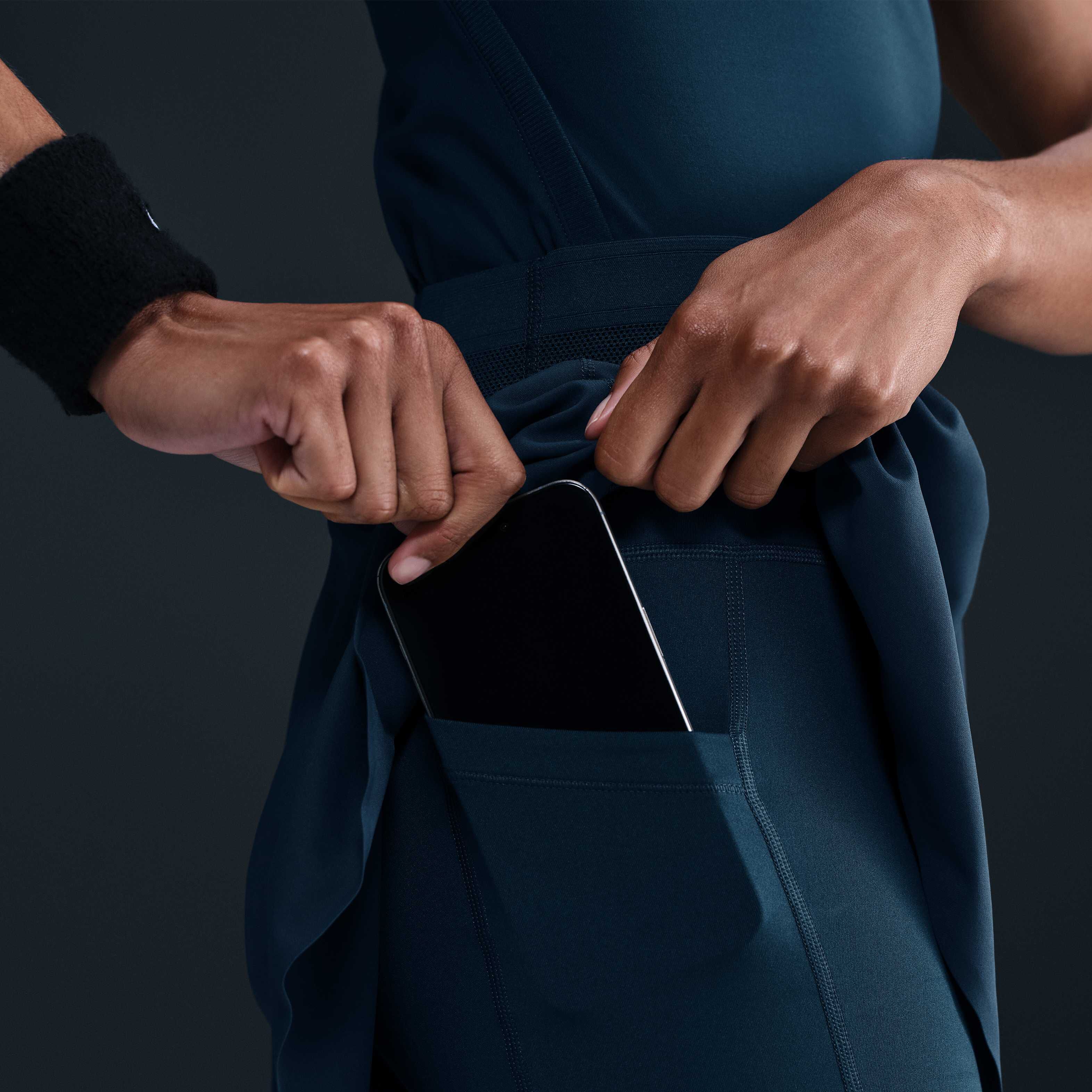 نايكي كورت ايس ادفانتج image number 6