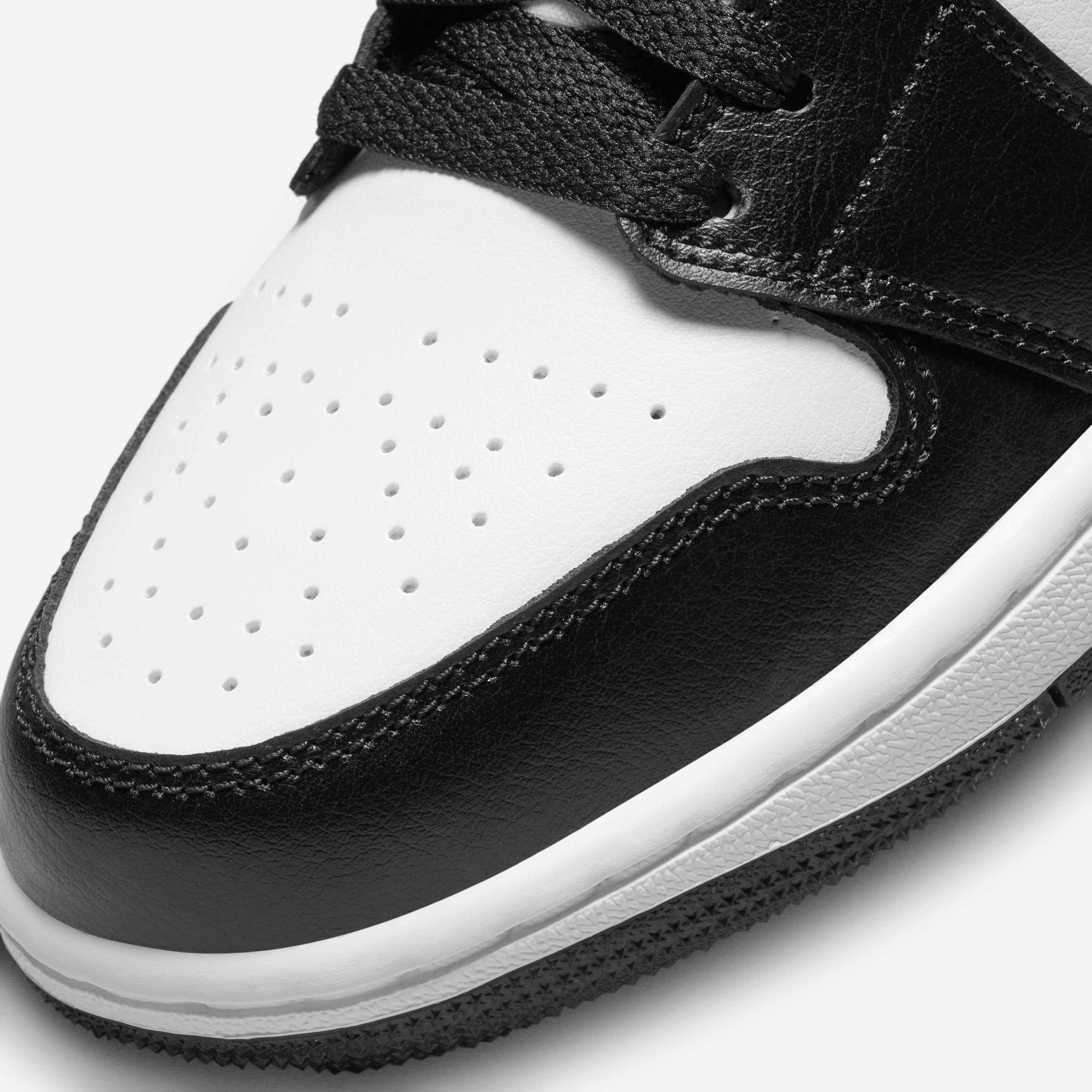 Air Jordan 1 Low Shoes image number 6