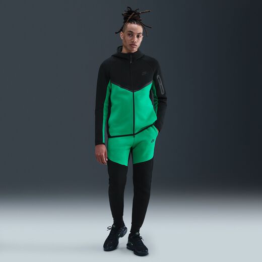 Nike Tech