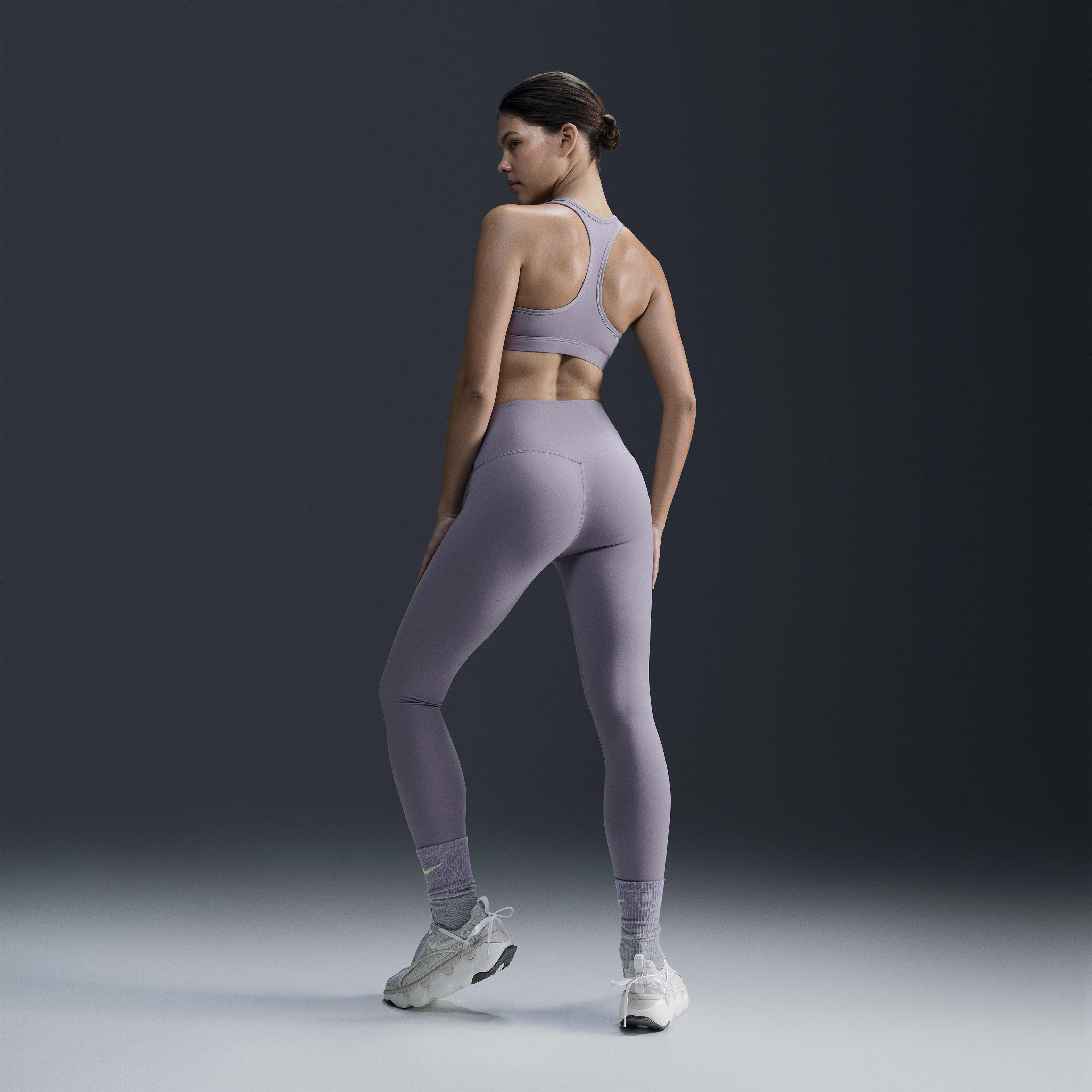 نايكي سووش بدعم متوسط image number 4