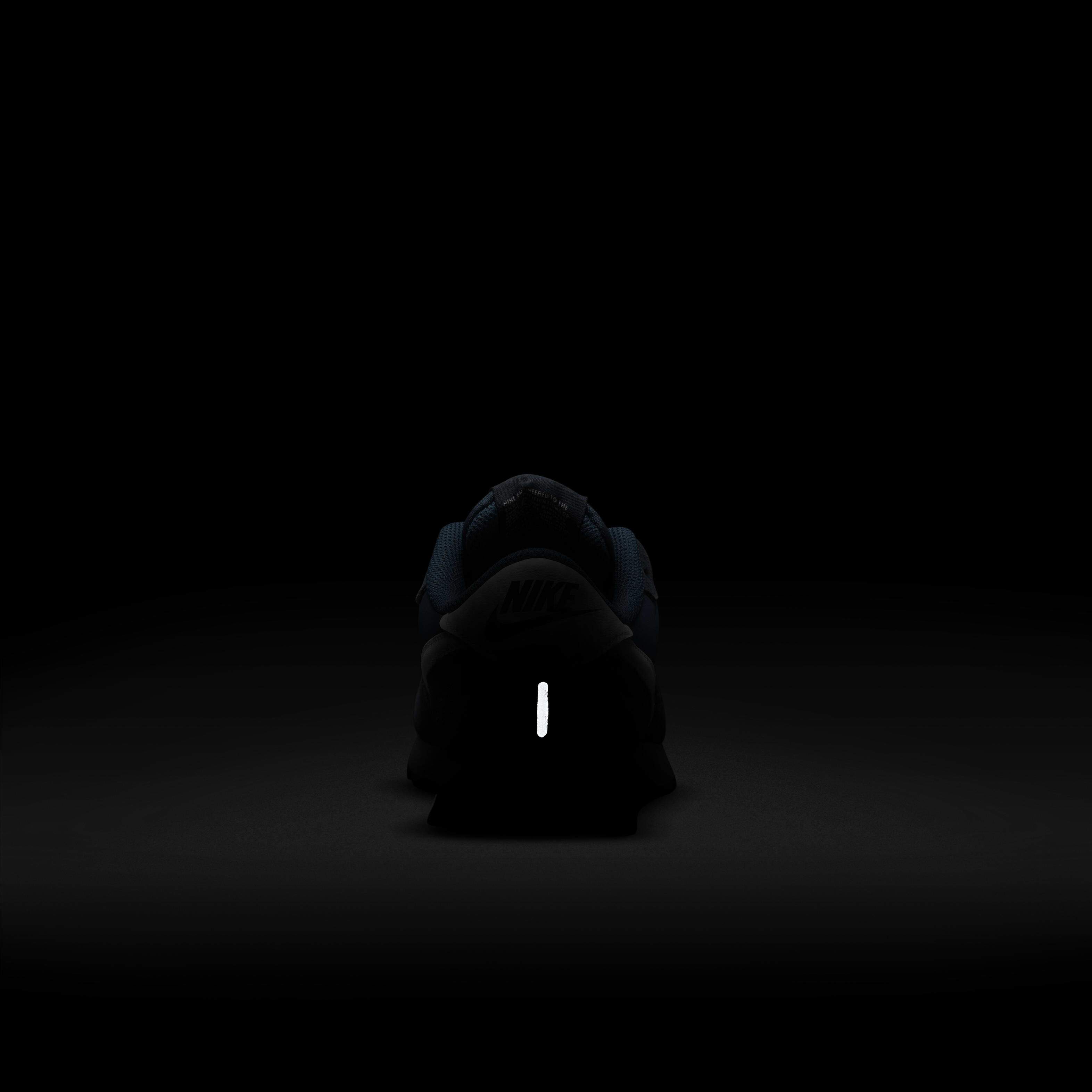 Nike MD Valiant image number 8