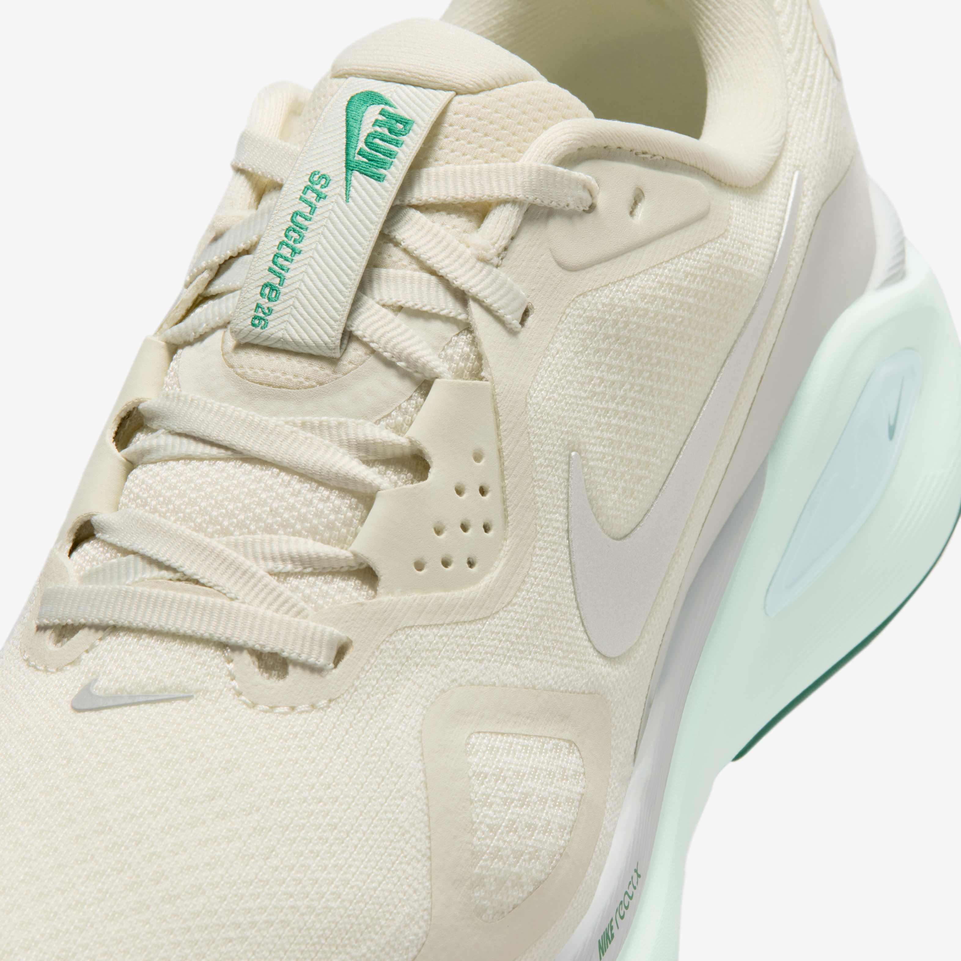 Nike Structure 26 image number 4