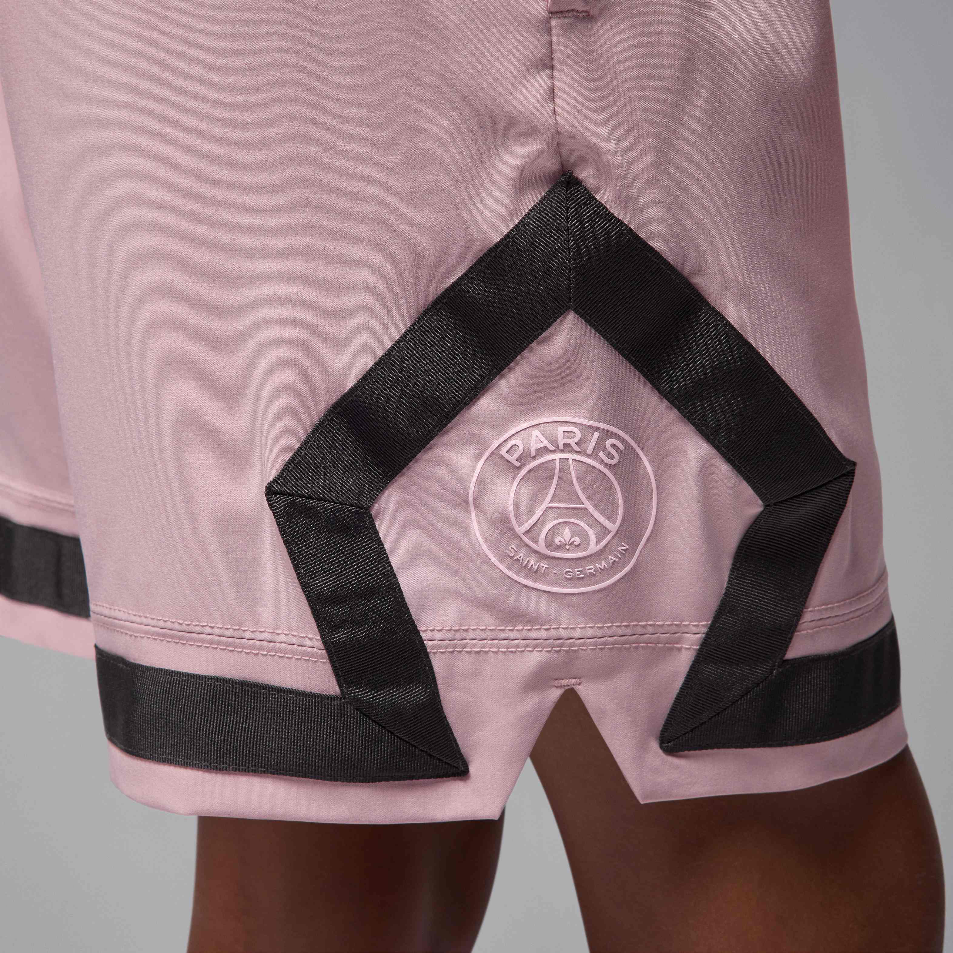 جوردن باريس سان جيرمان image number 4