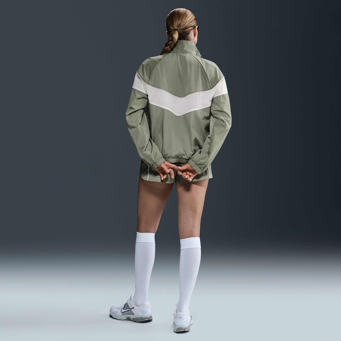 Nike Windrunner image number 4 Nike Windrunner image number 4