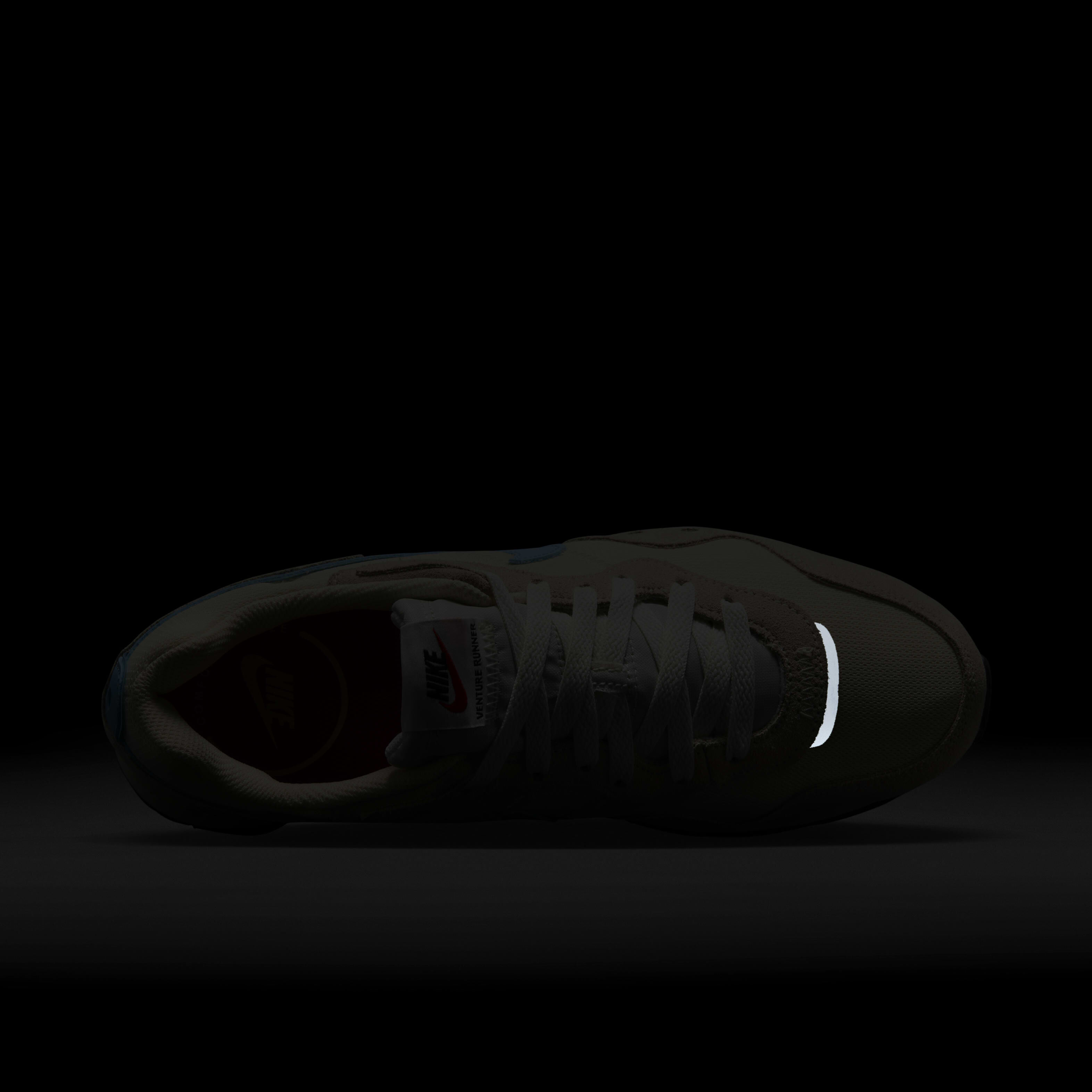 Nike Venture Runner image number 8