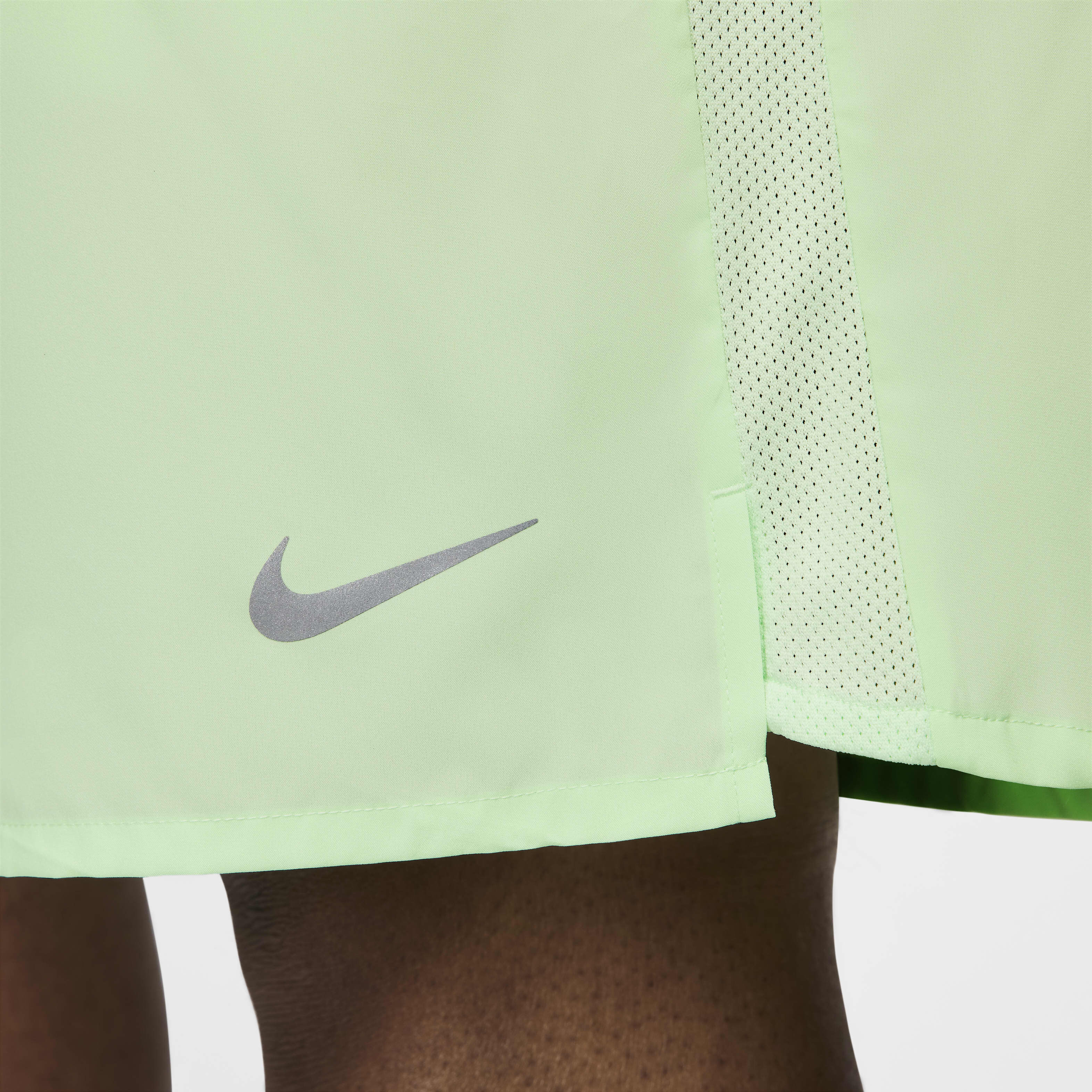 نايكي تشالنجر image number 15