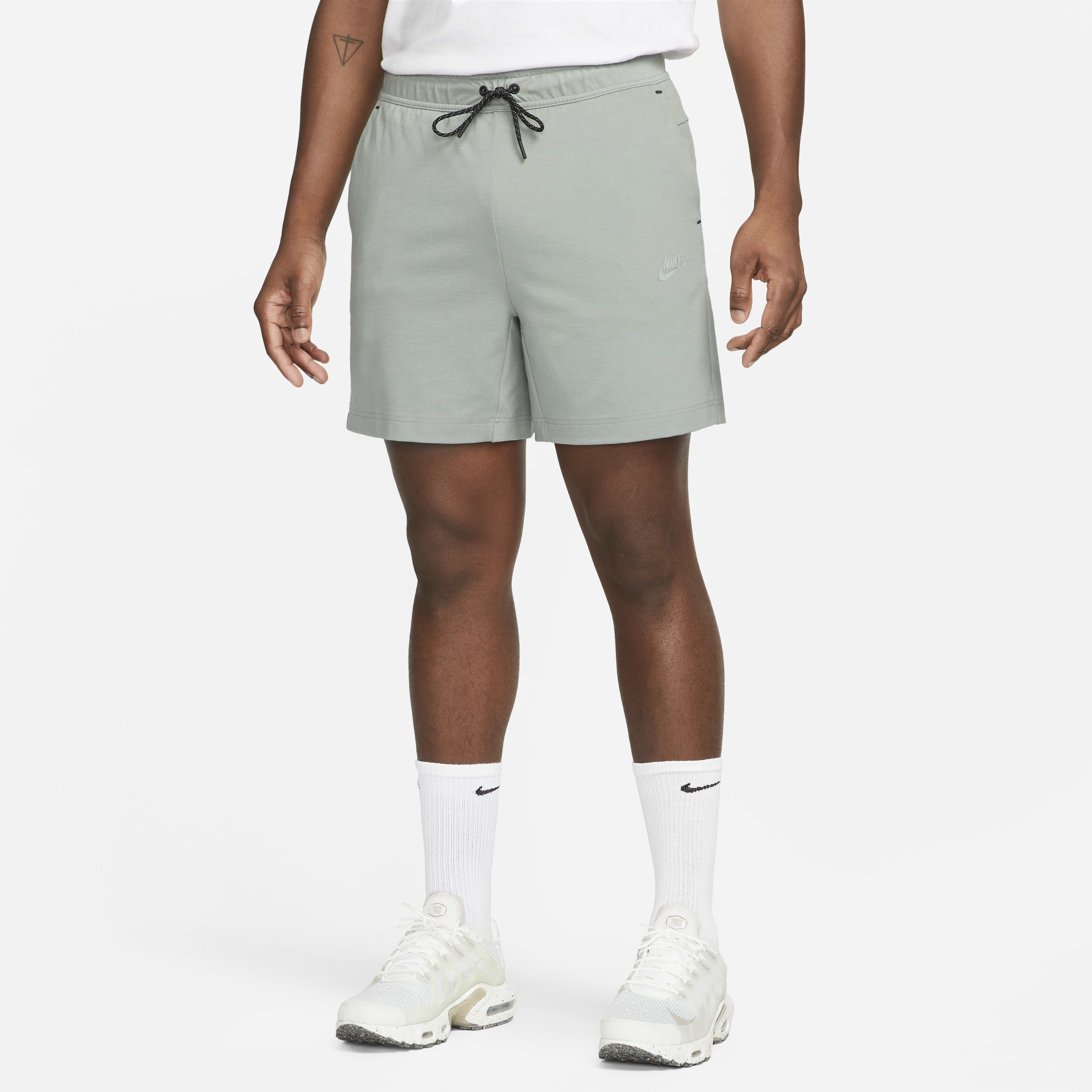 Nike lightweight shorts shop