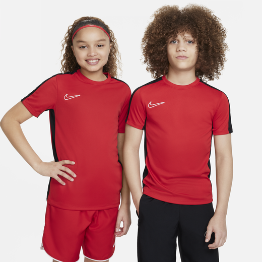 Nike t shirt dubai online