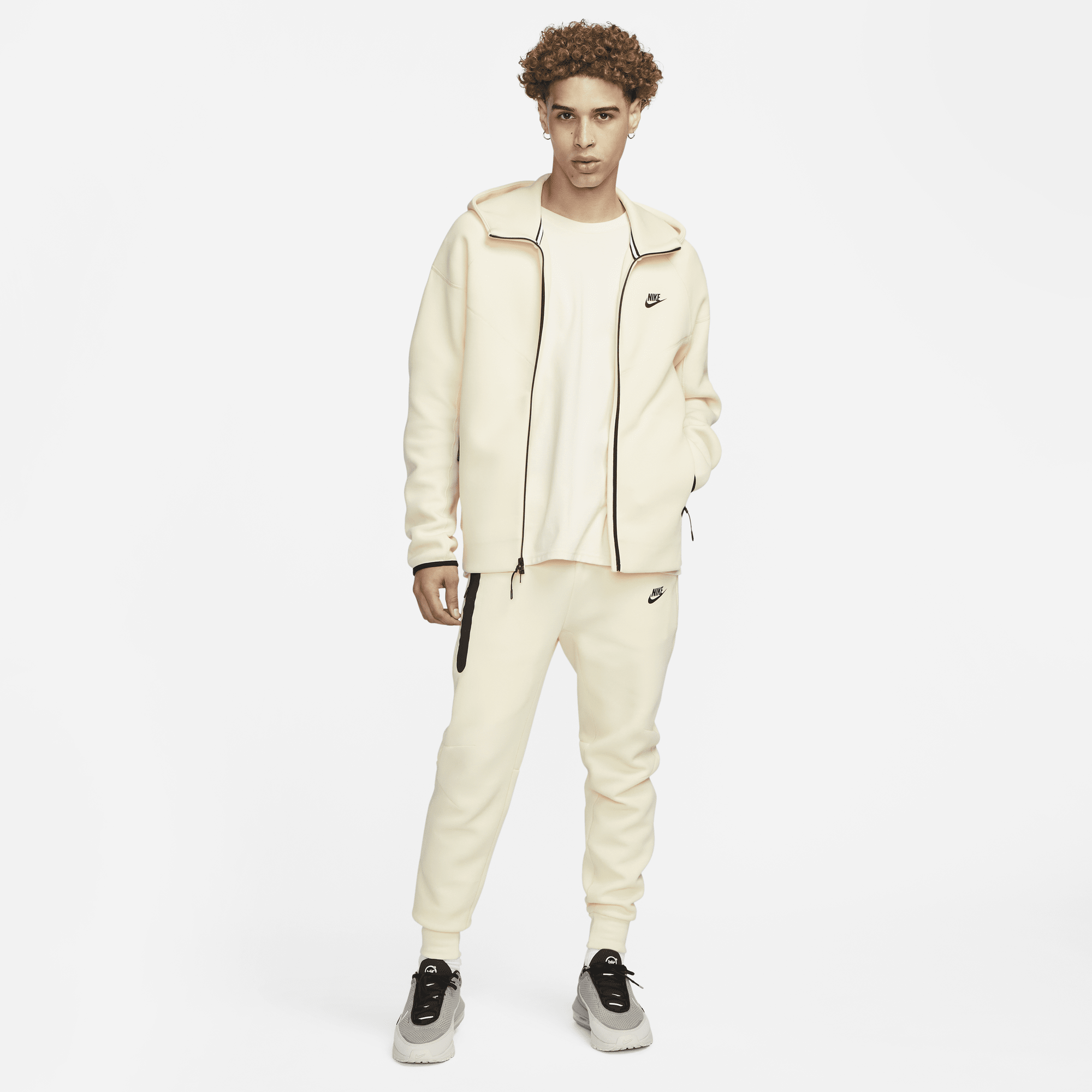 Nike tech fleece best sale pilling