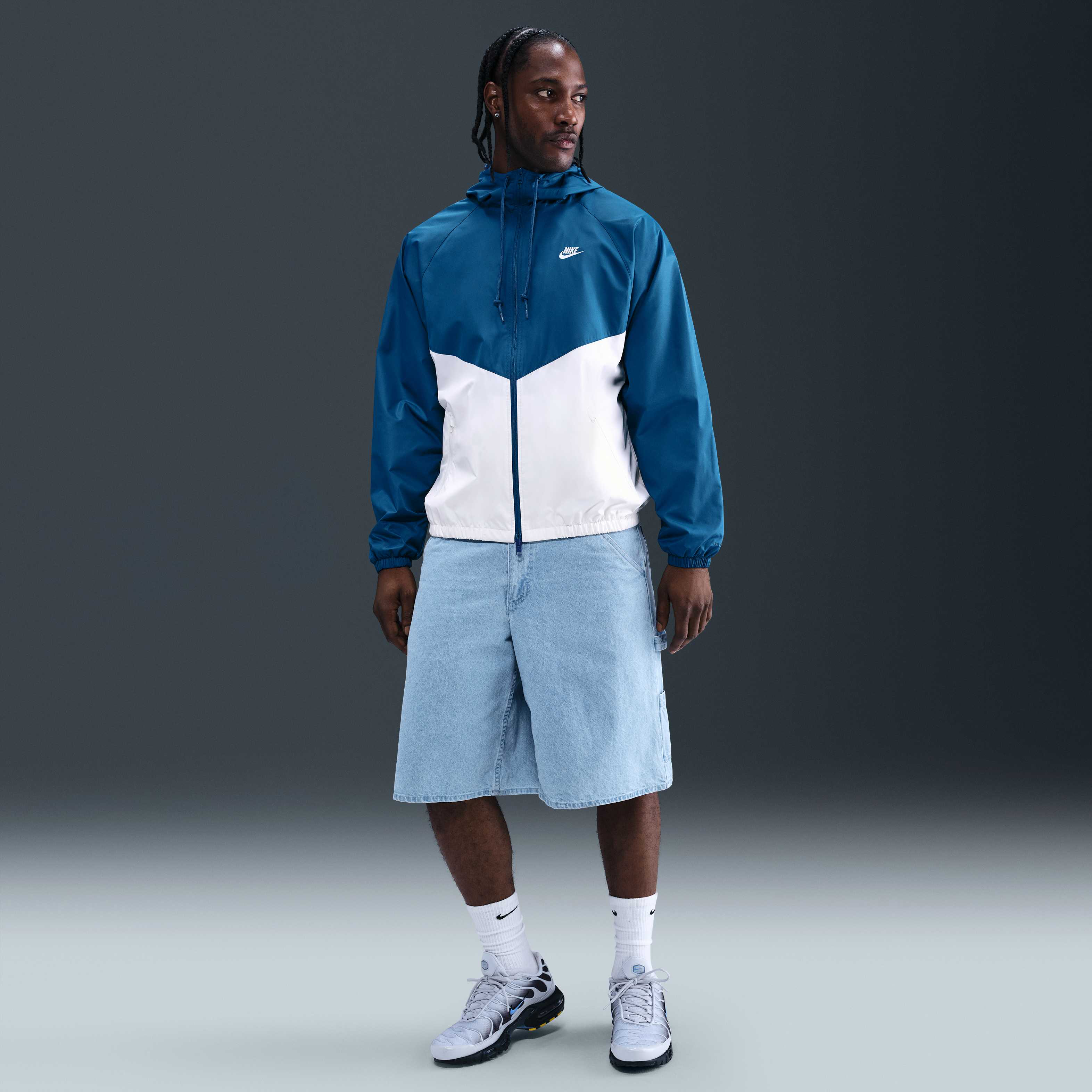 Nike Windrunner image number 3