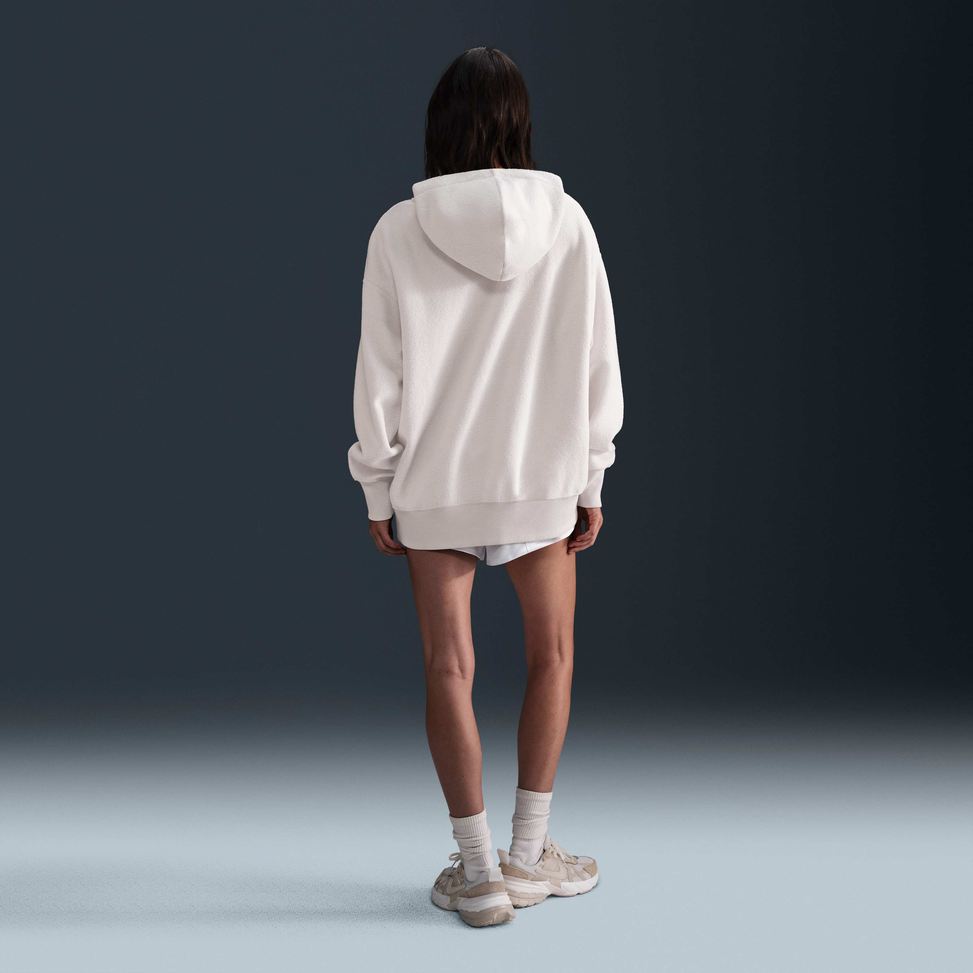 Nike Sportswear Phoenix Plush image number 4