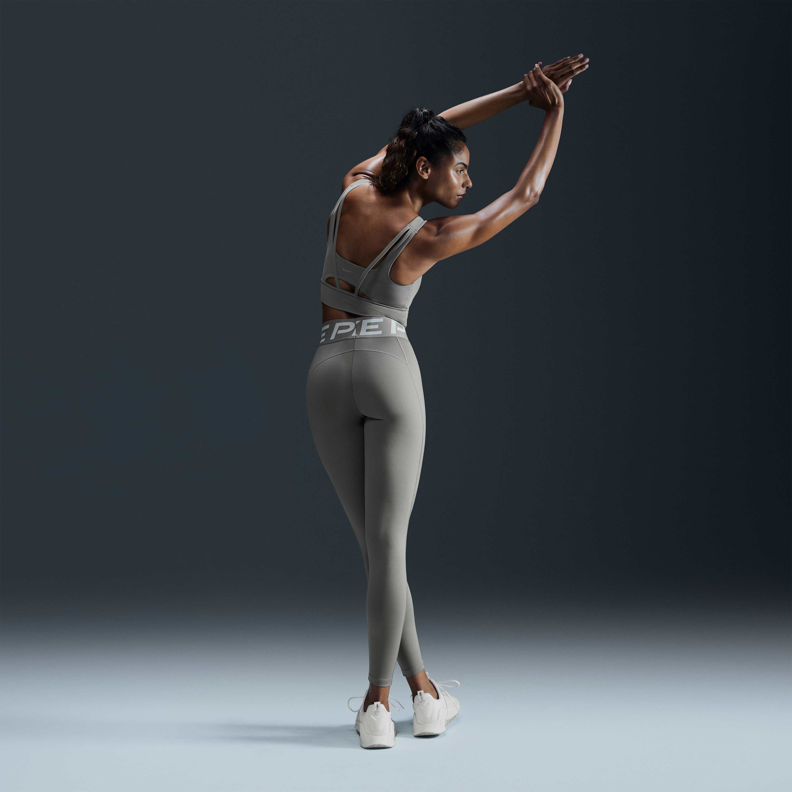 Nike Zenvy image number 4