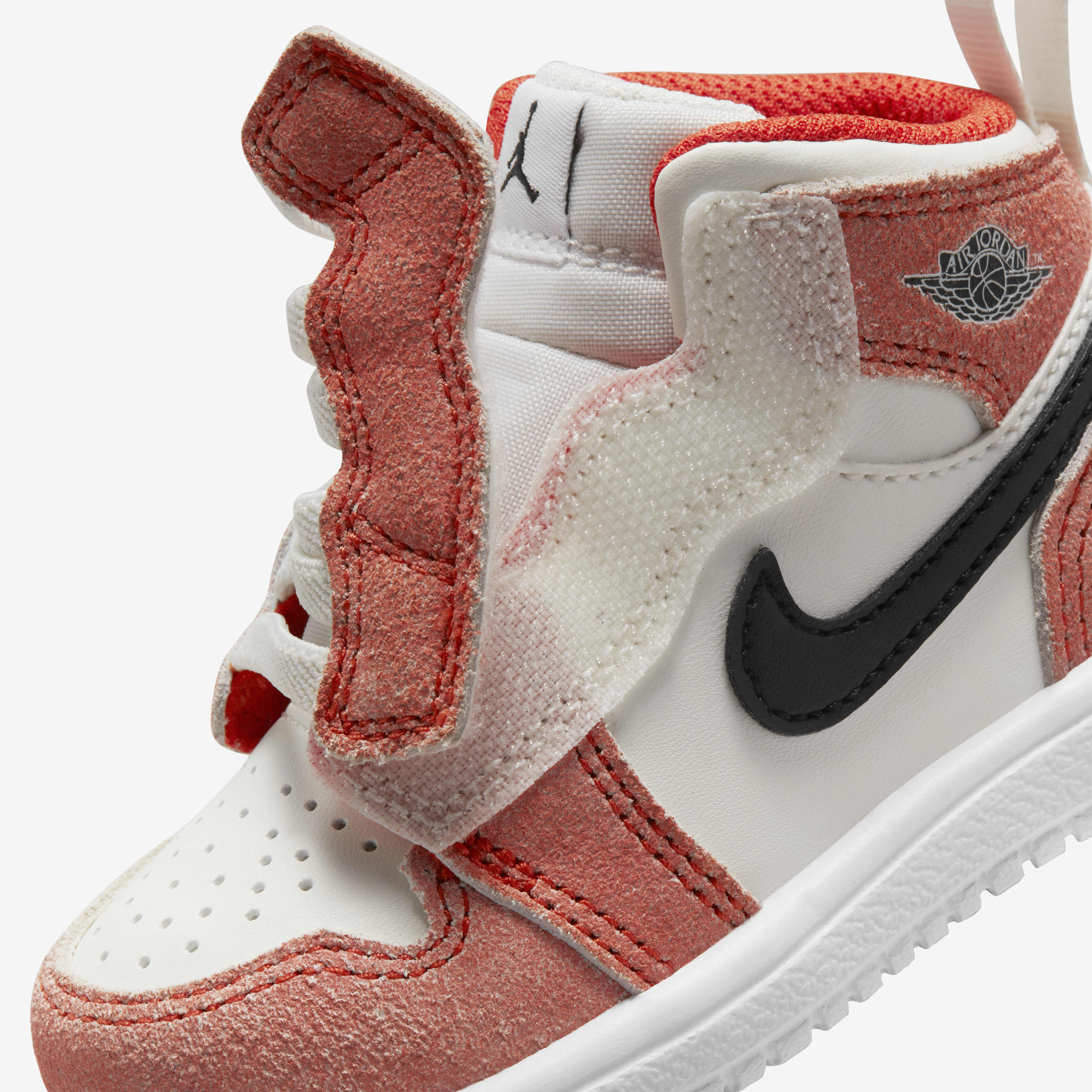 Jordan 1 Mid Alt SE image number 7