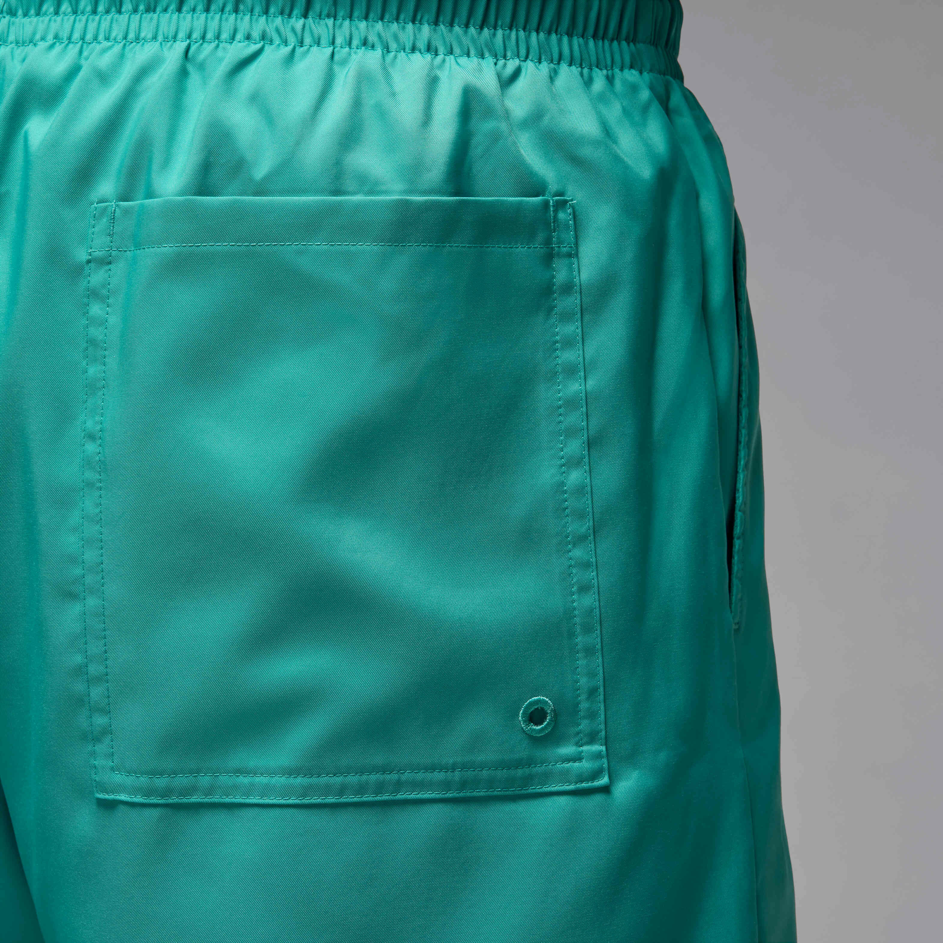 Jordan Poolside image number 5