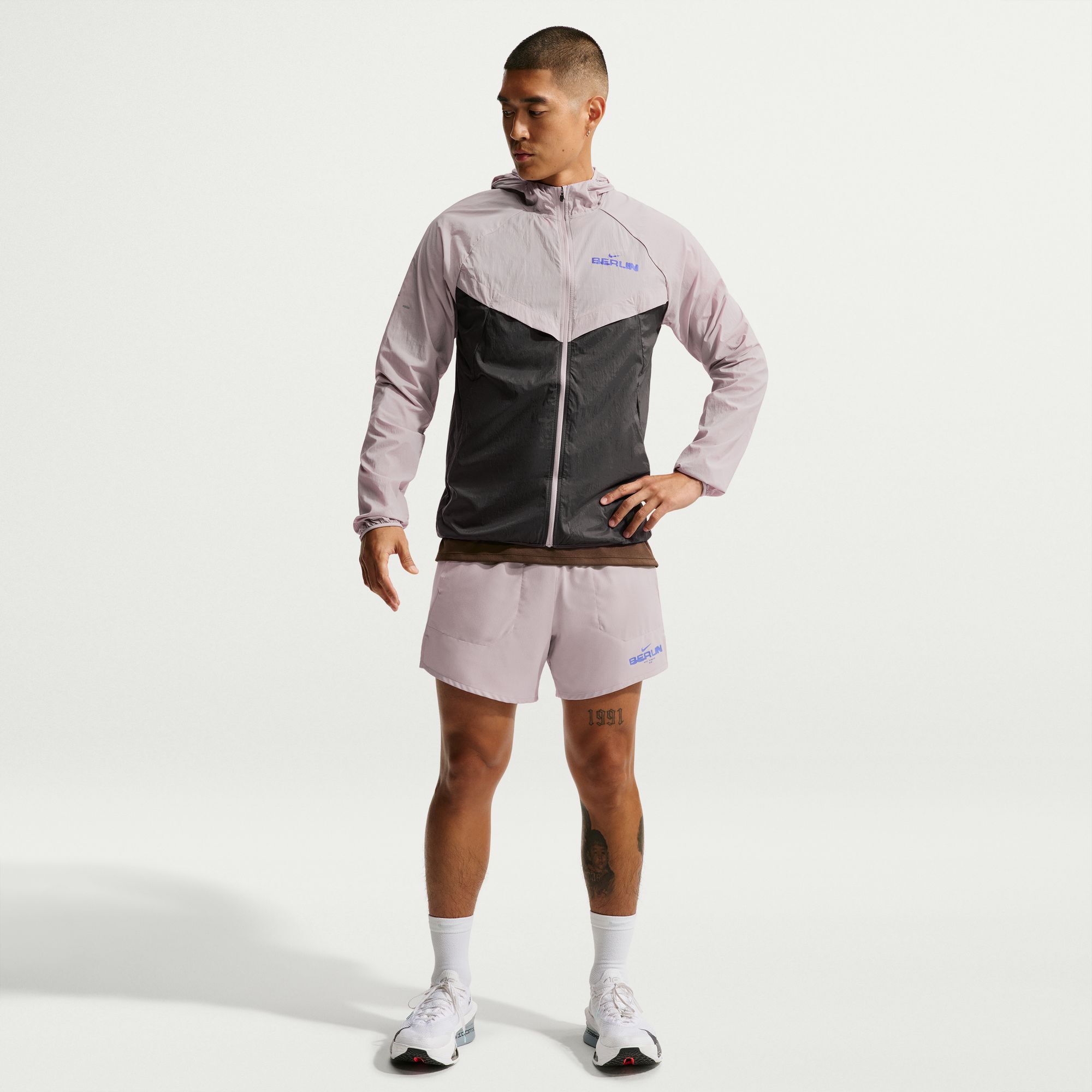 Nike Stride image number 0