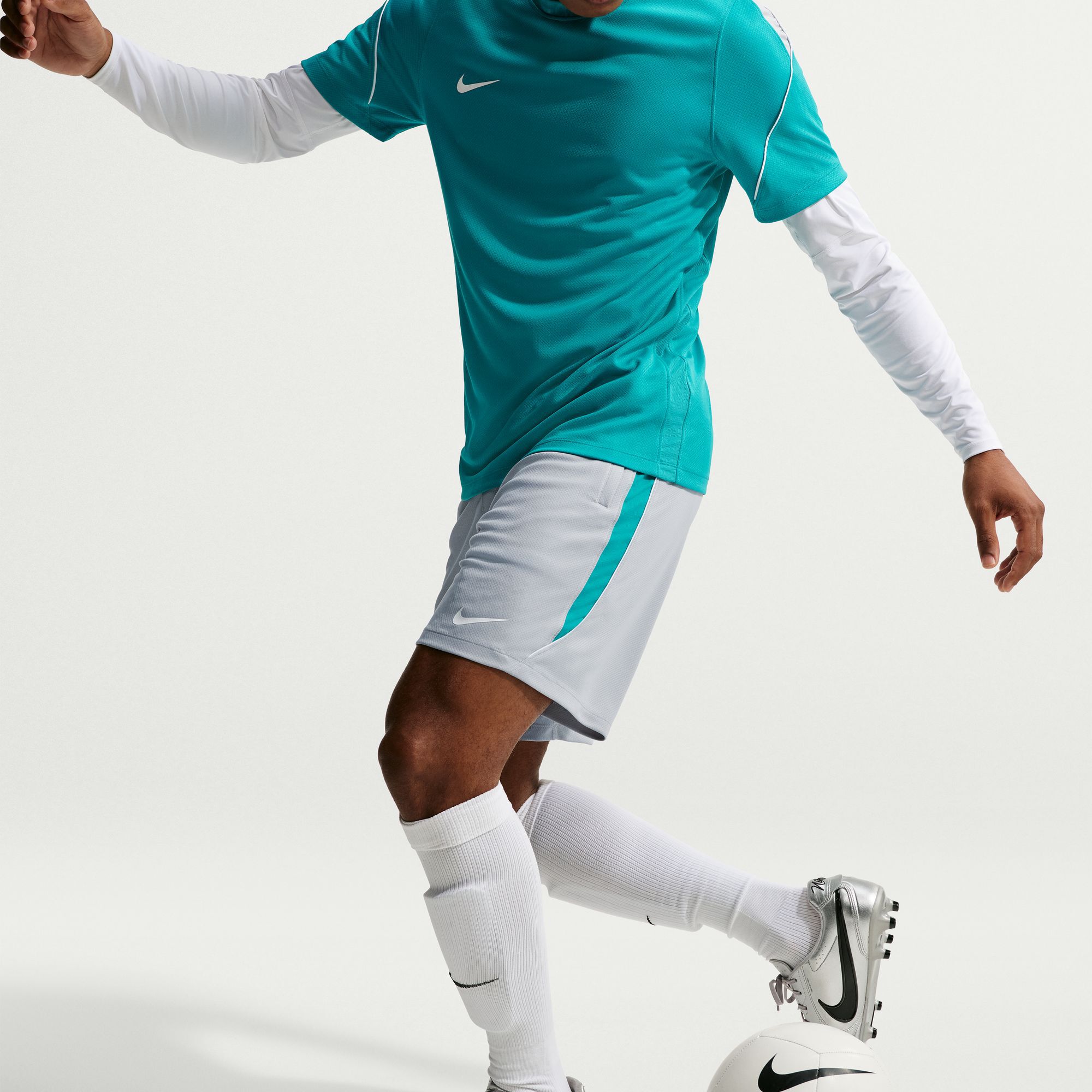 Nike Strike image number 4