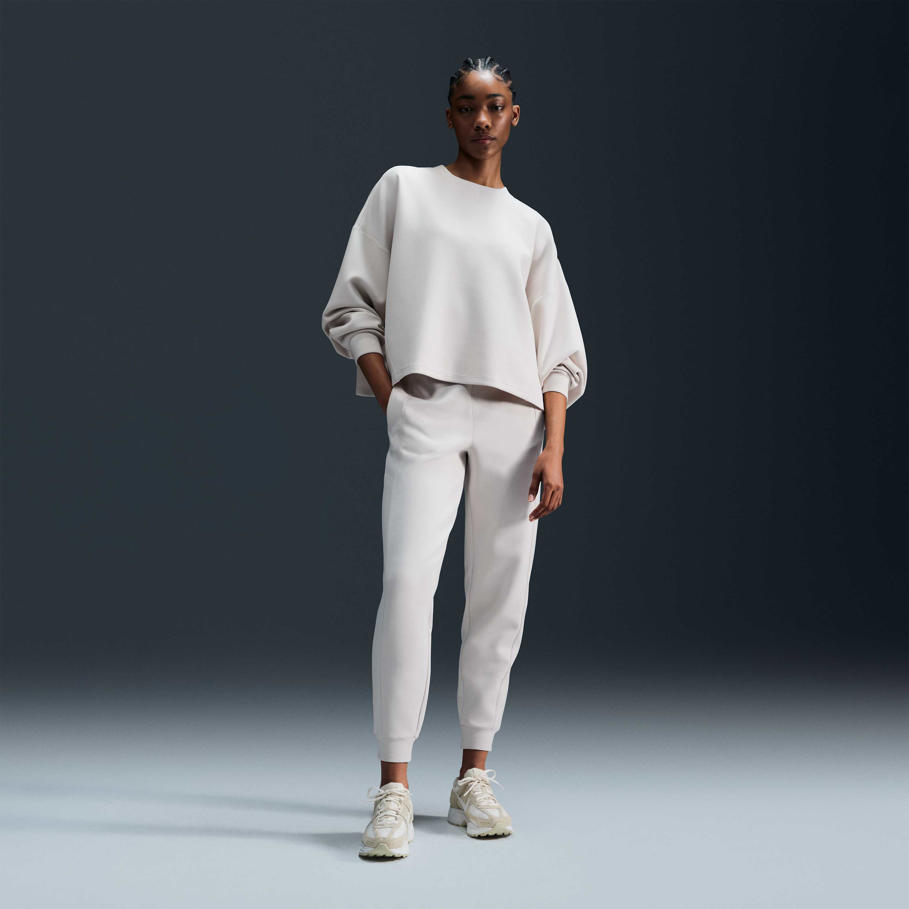 نايكي 24.7 امبوسبلي سوفت image number 0