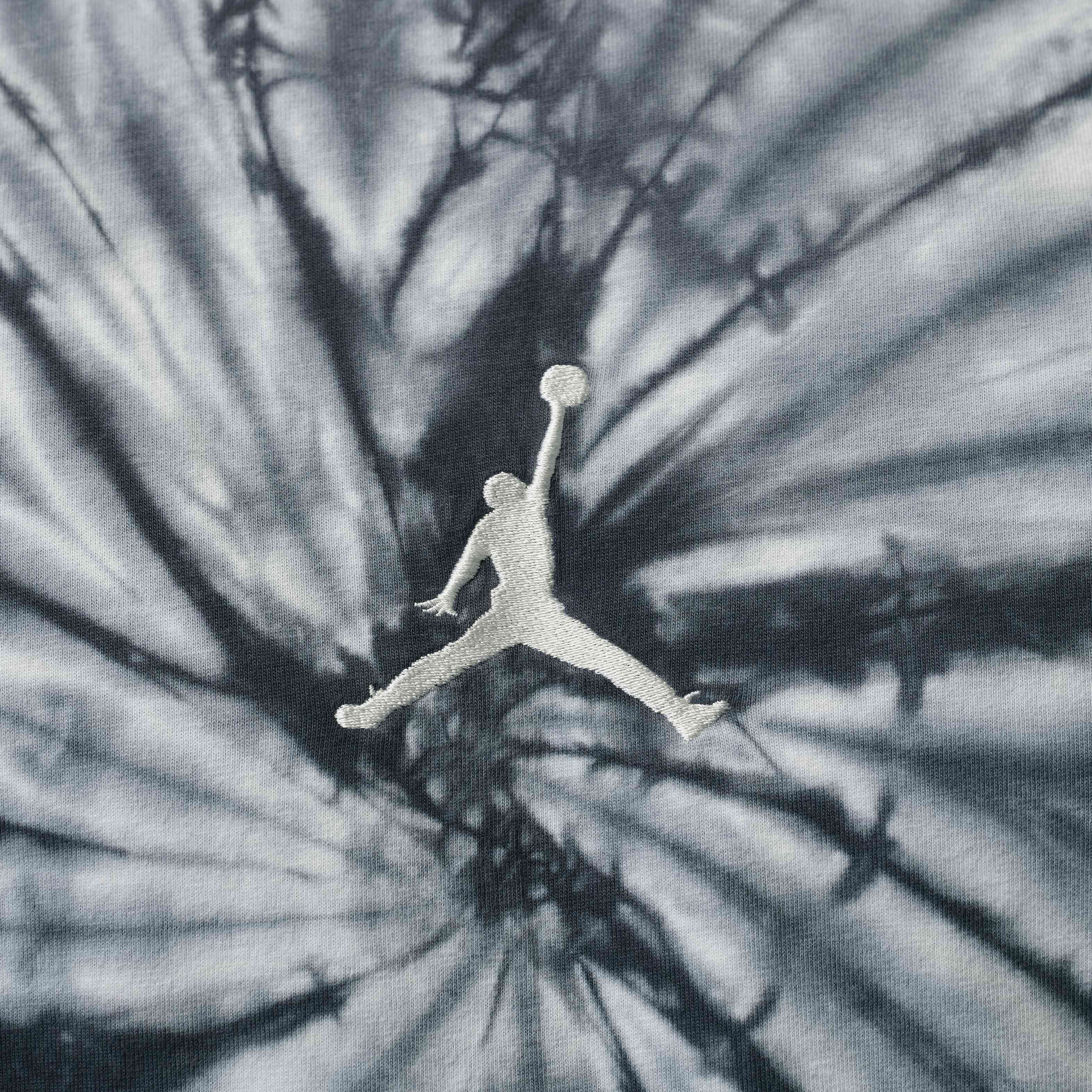 Jordan Brooklyn image number 3