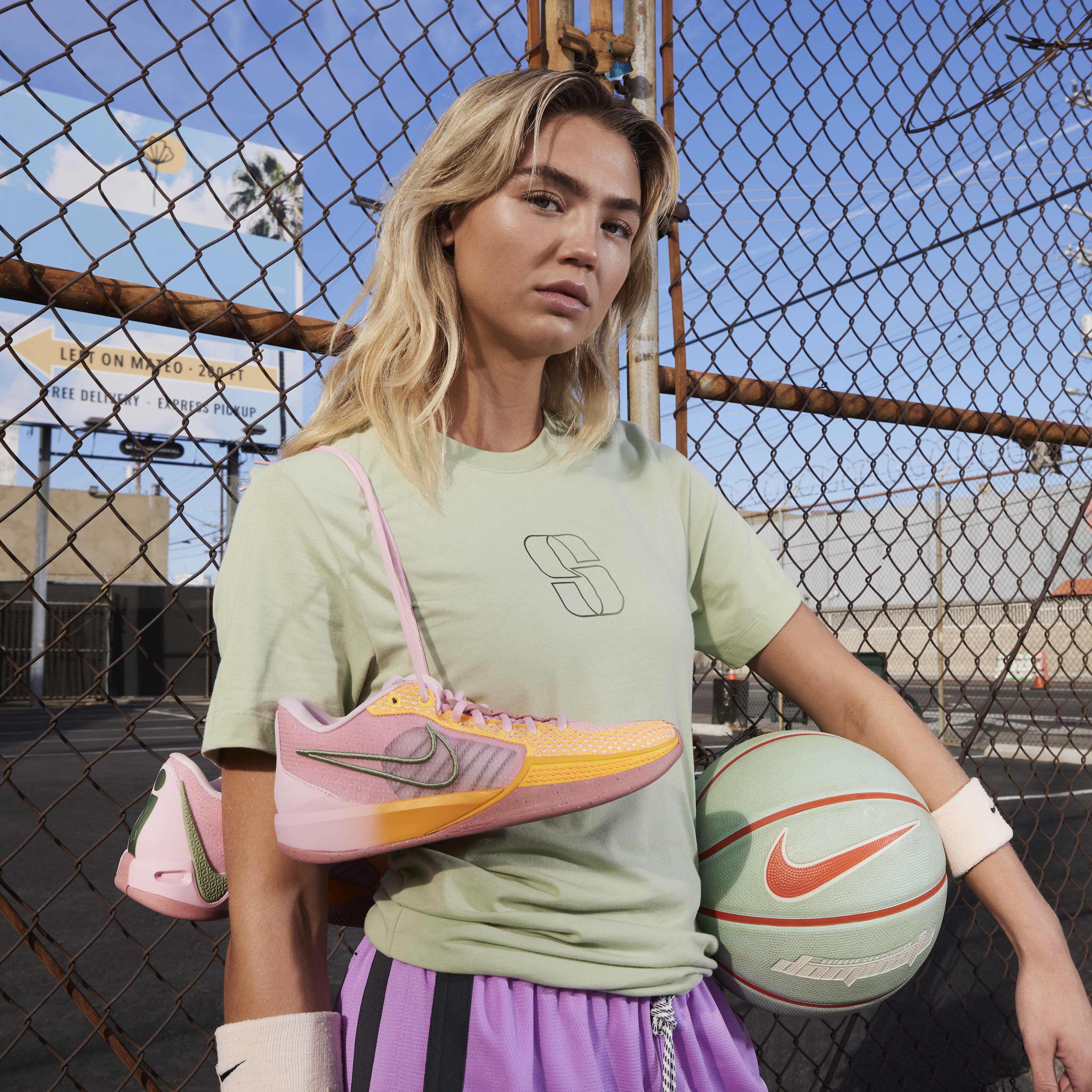 Sabrina 1 'Family Bonds' image number 9