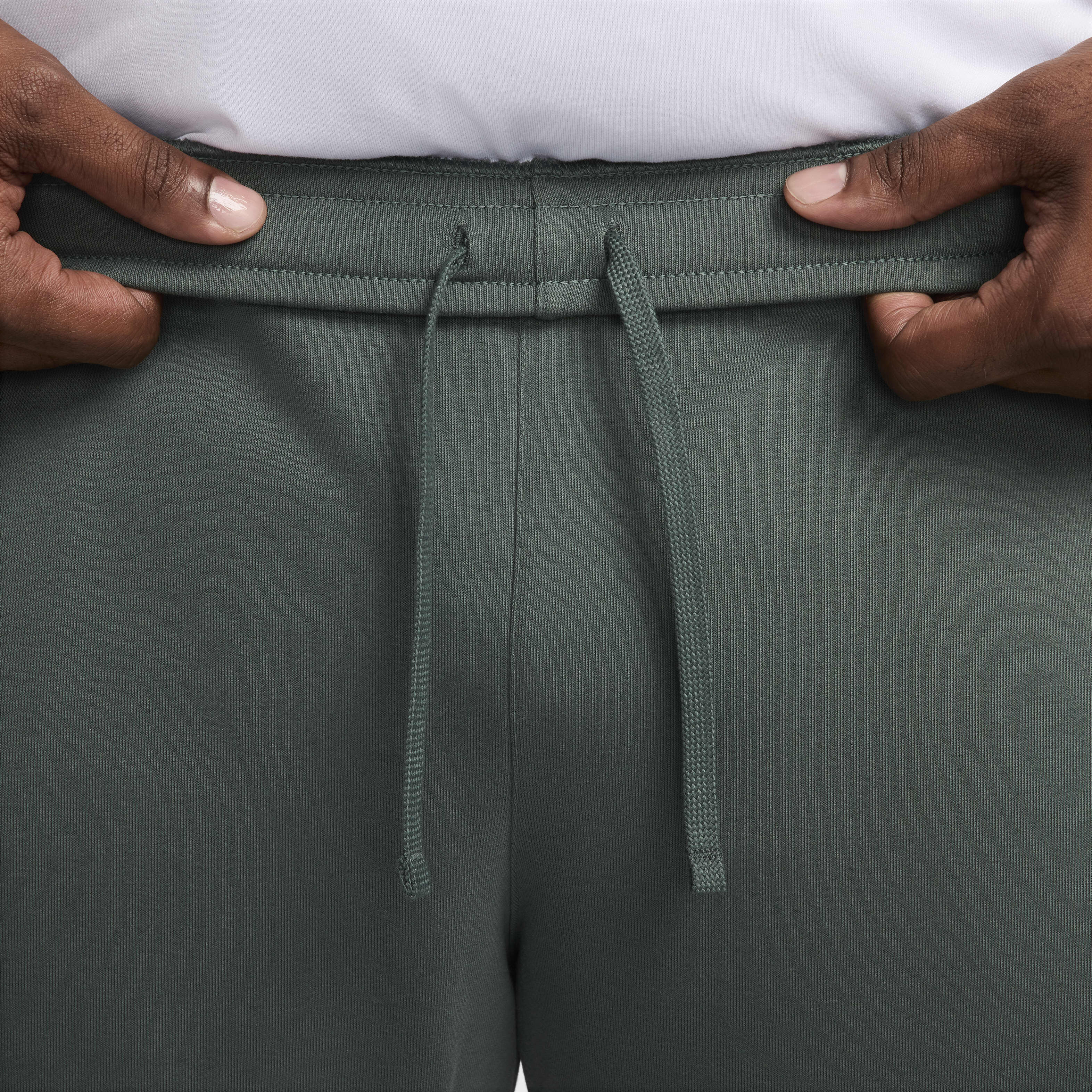 Buy Nike Swoosh Men s Dri FIT Fleece Fitness Joggers Nike UAE Official