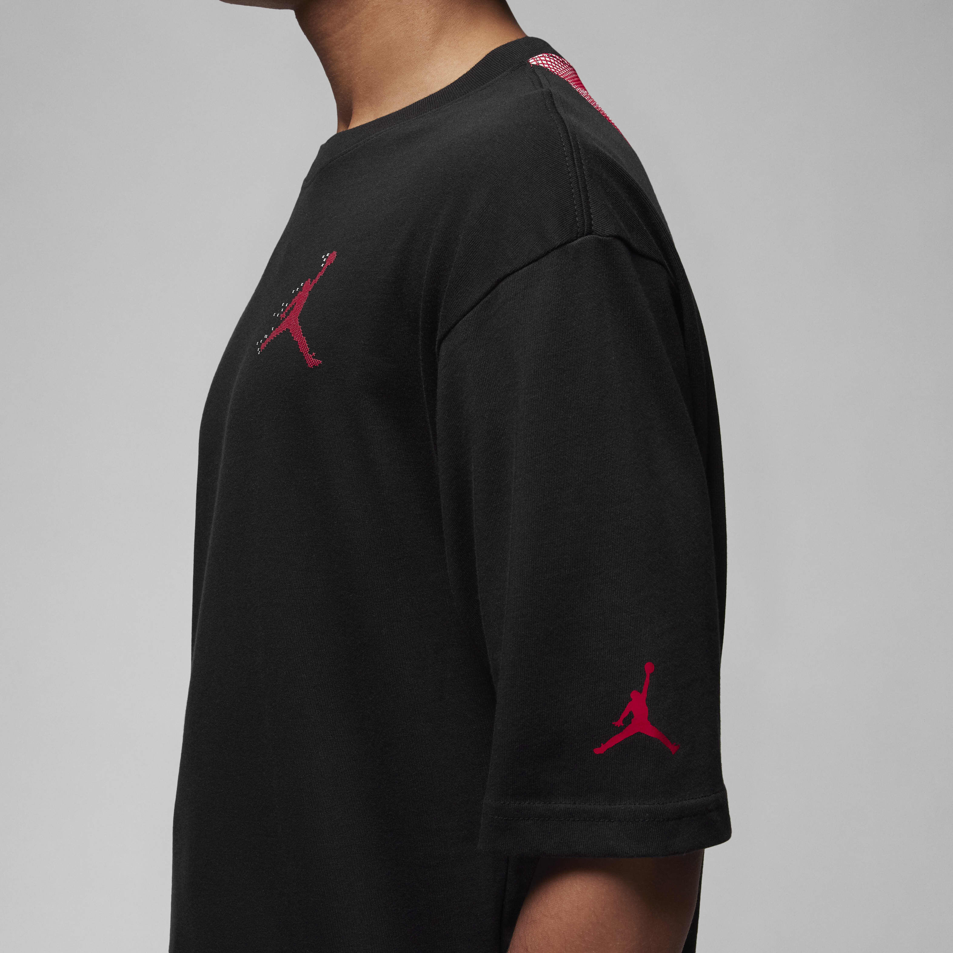 Jordan Essentials Festive image number 5