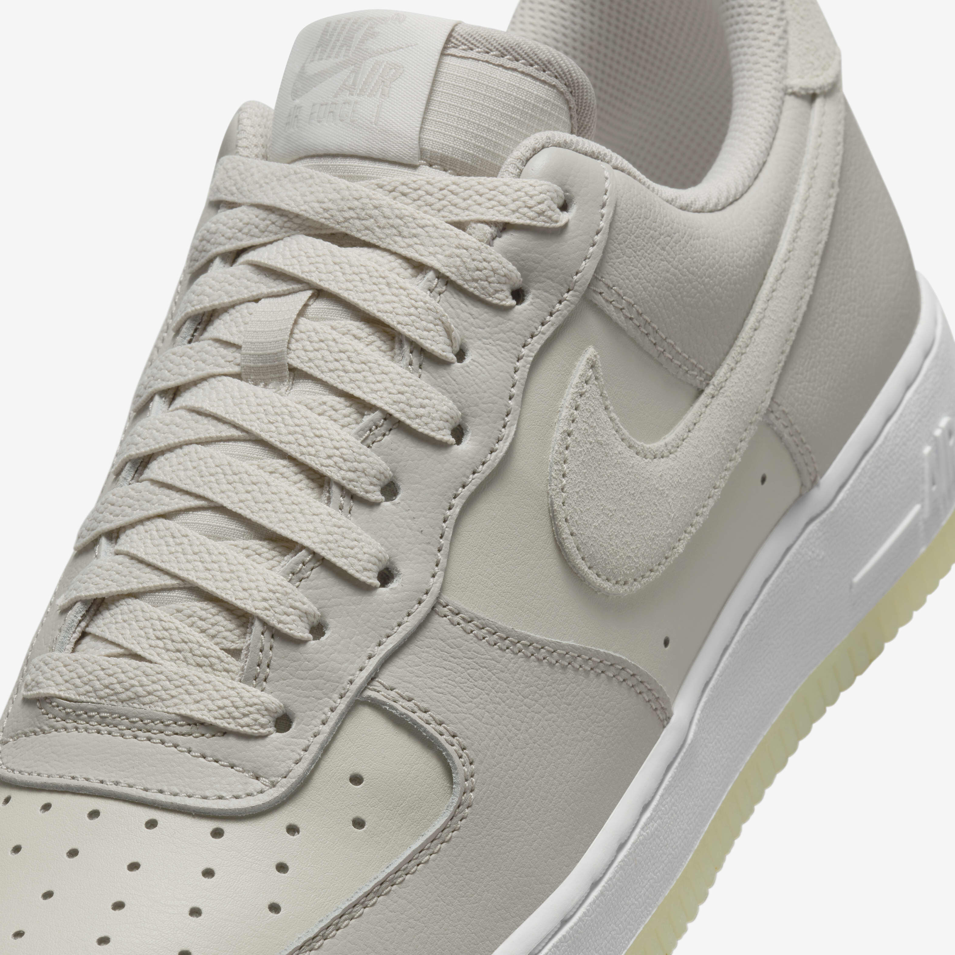 Nike air force 1 '07 lv8 3 white/light bone hot sale