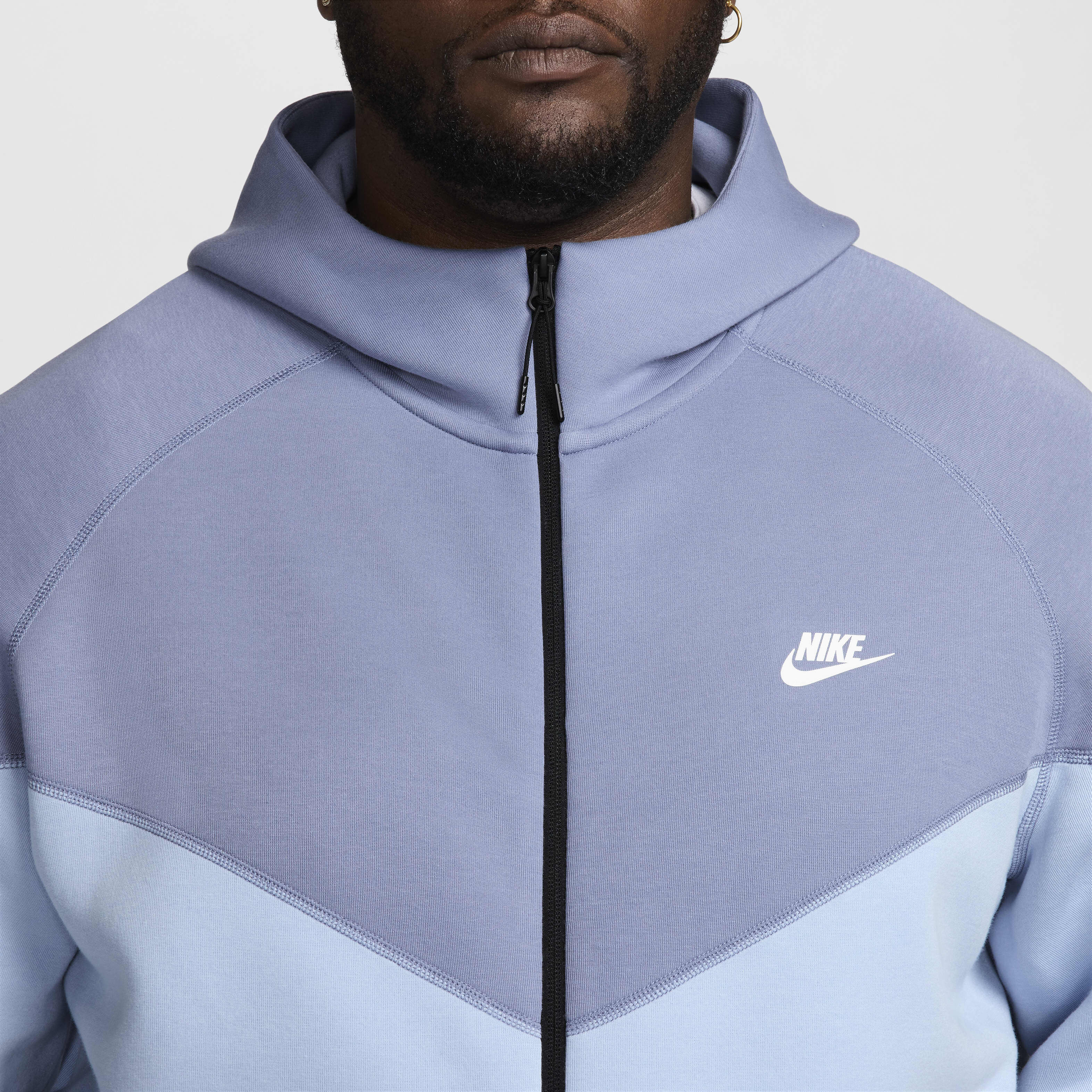 Blue nike tech sweater discount