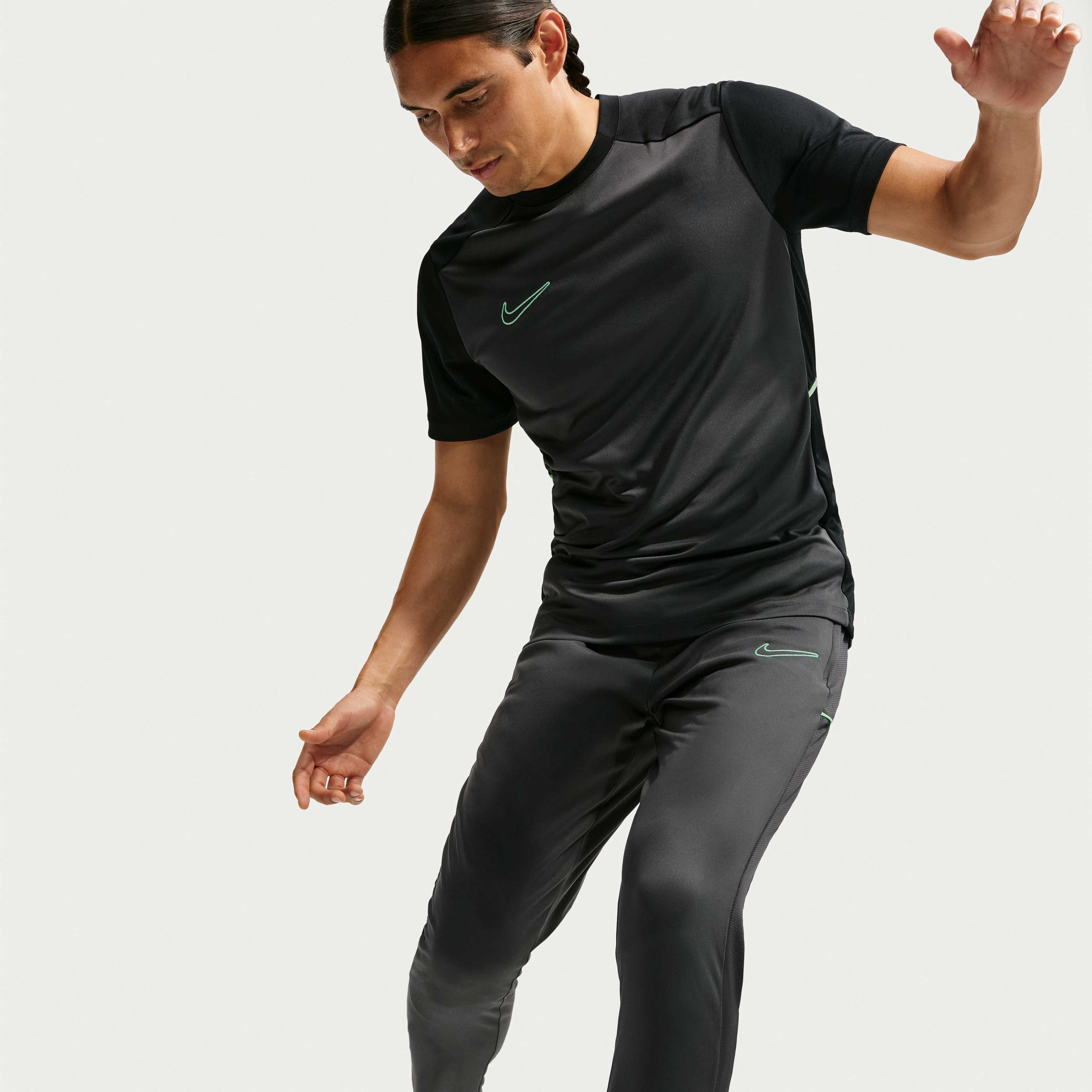 Nike Academy image number 6
