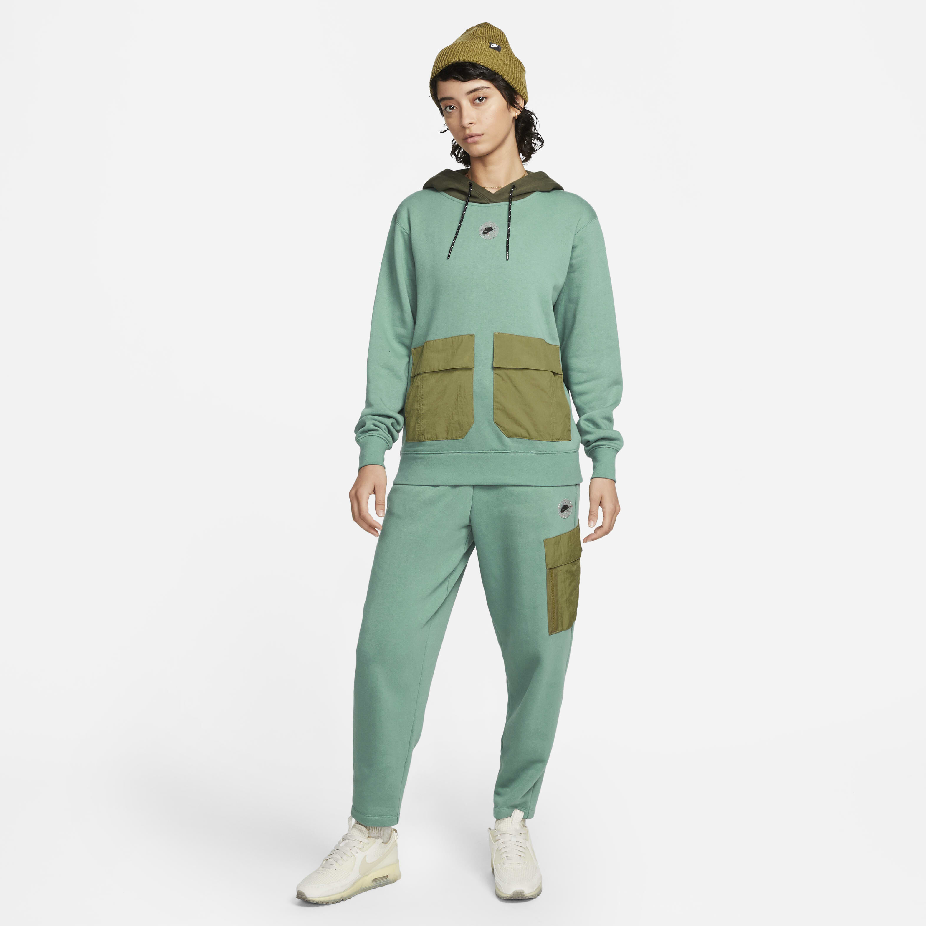 نايكي سبورتسوير image number 4