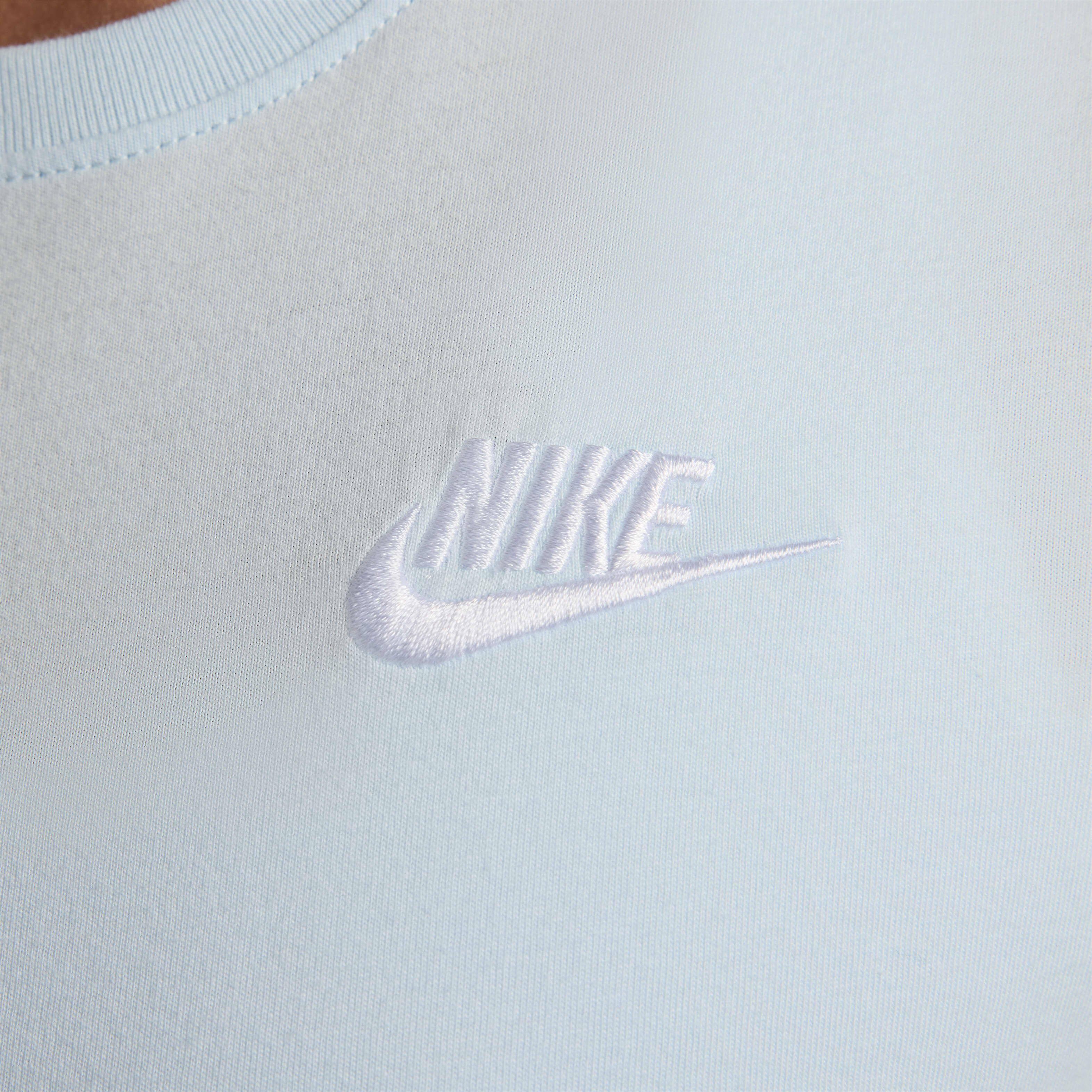 Nike Sportswear Club Essentials image number 3