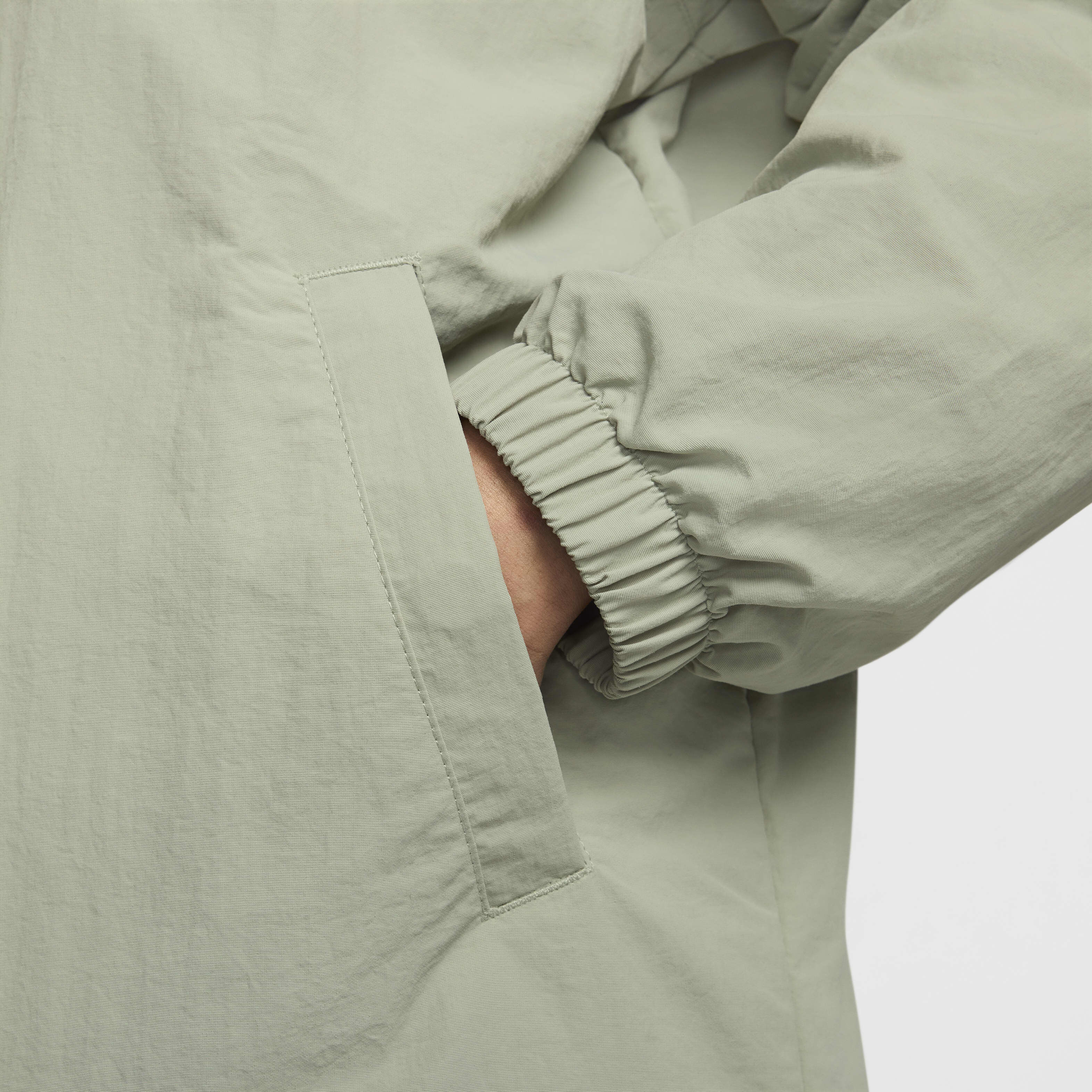 نايكي سبورتسوير ايسنشال image number 4