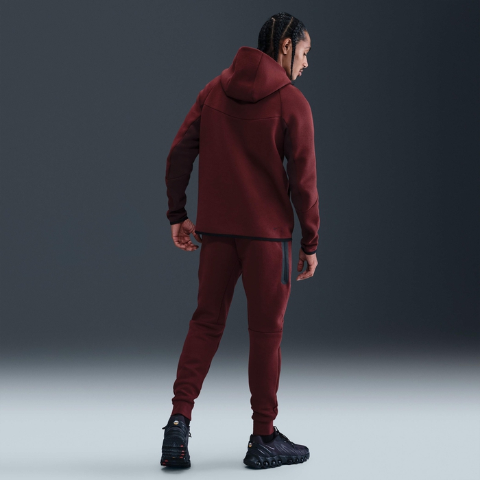 Nike Tech image number 3 Nike Tech image number 3