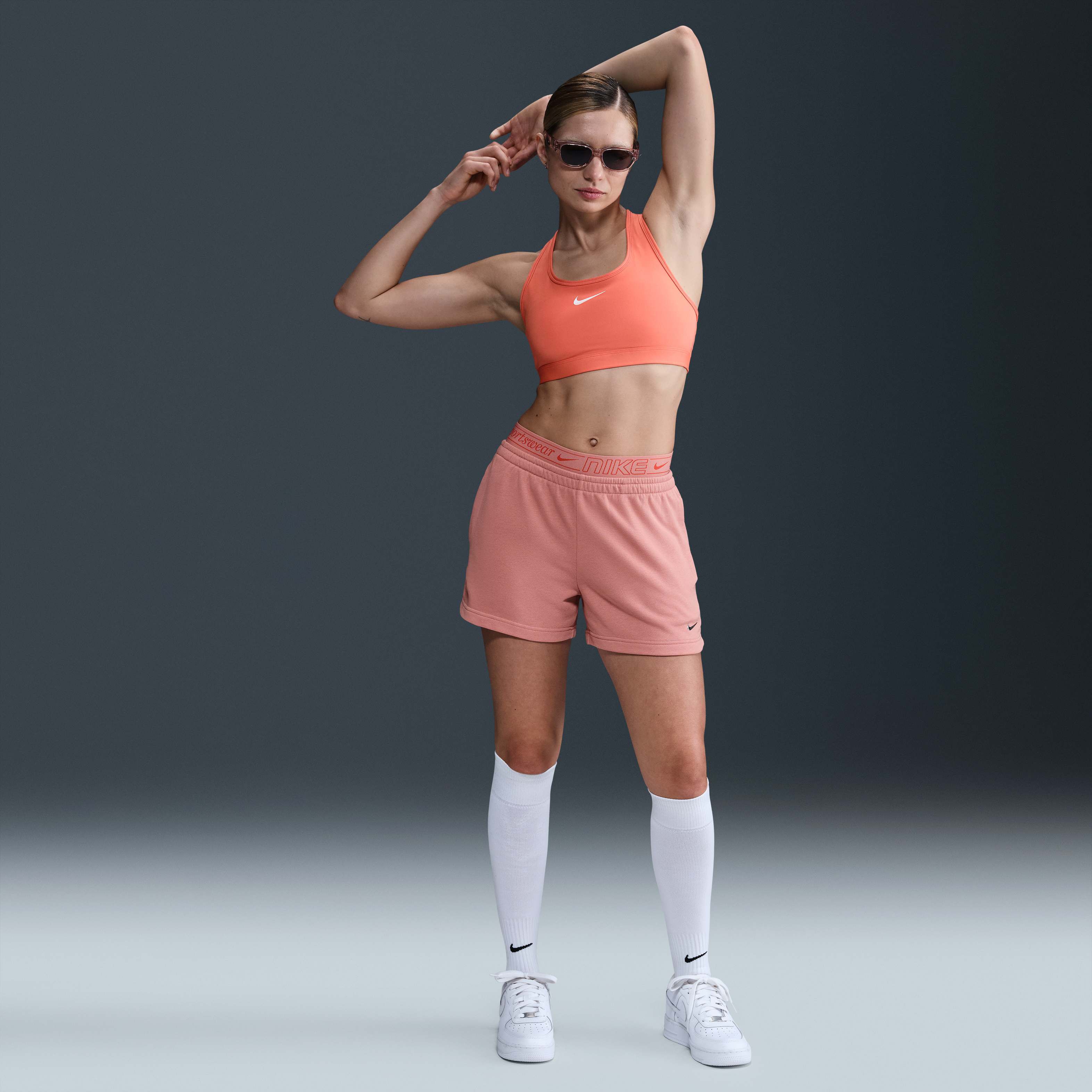 ناييك سبورتسوير تشيل تيري image number 0