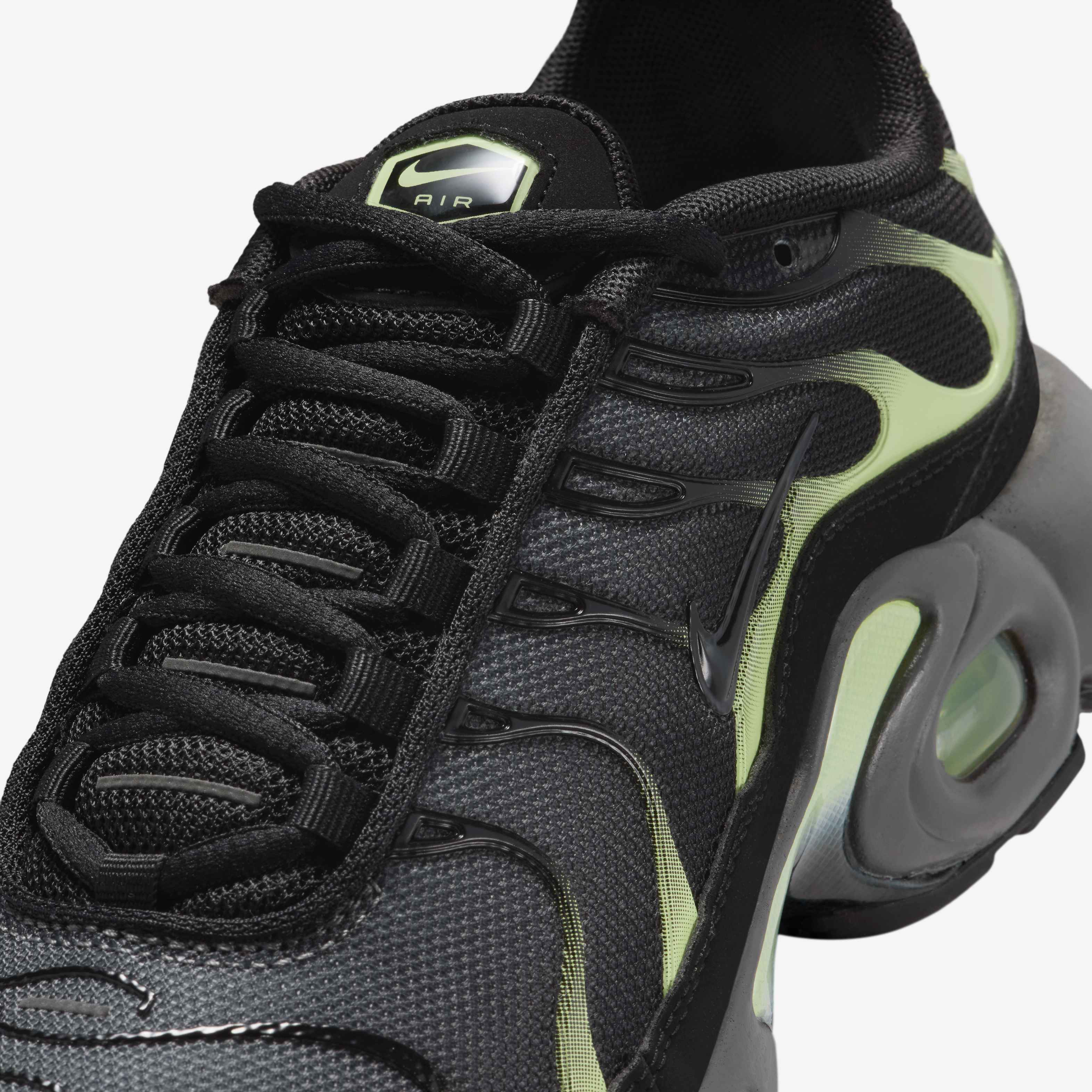 Nike Air Max Plus image number 6